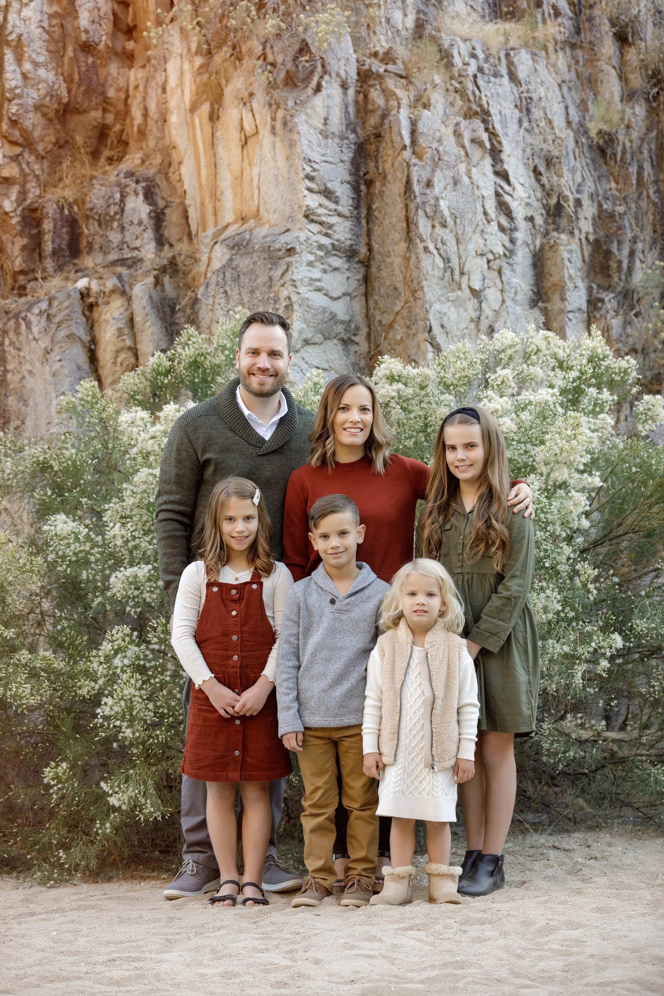 Family photoshoot. Anastasia Post: Wedding and Editorial Photography