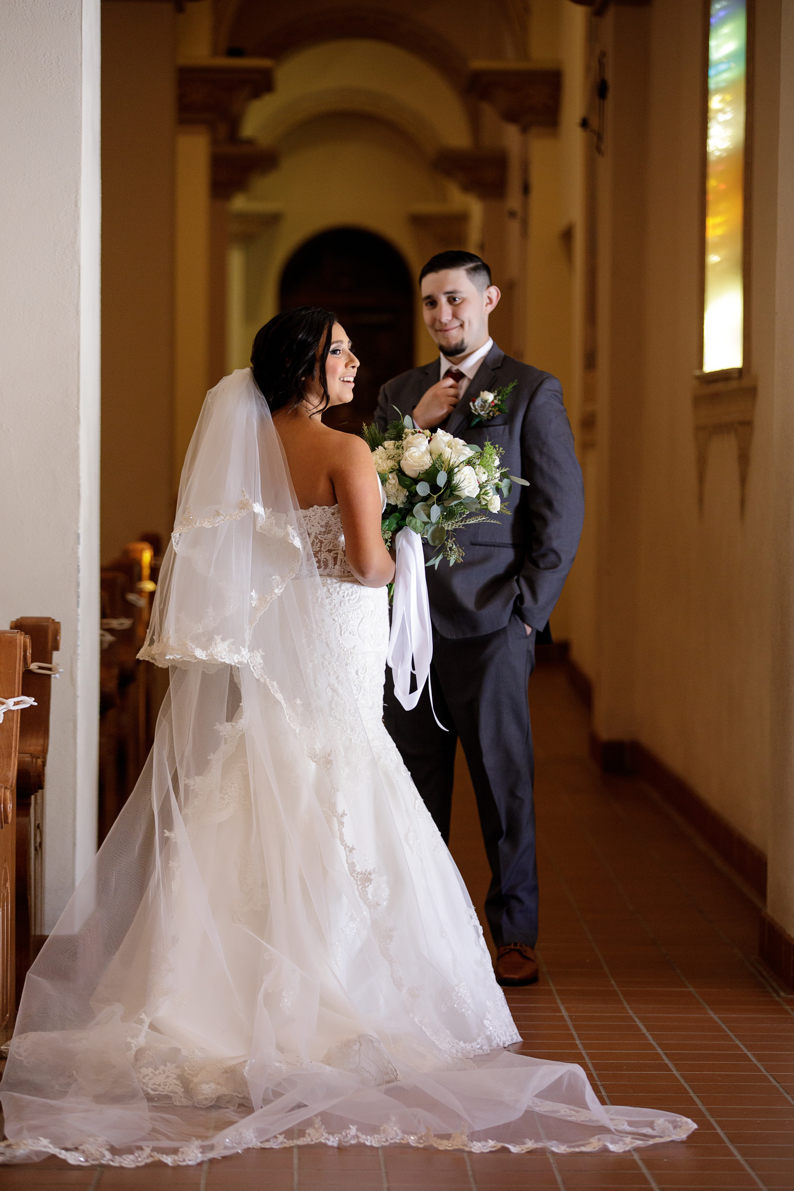 Wedding in St. Augustine Cathedral in Tucson. Anastasia Post: Wedding and Editorial Photography