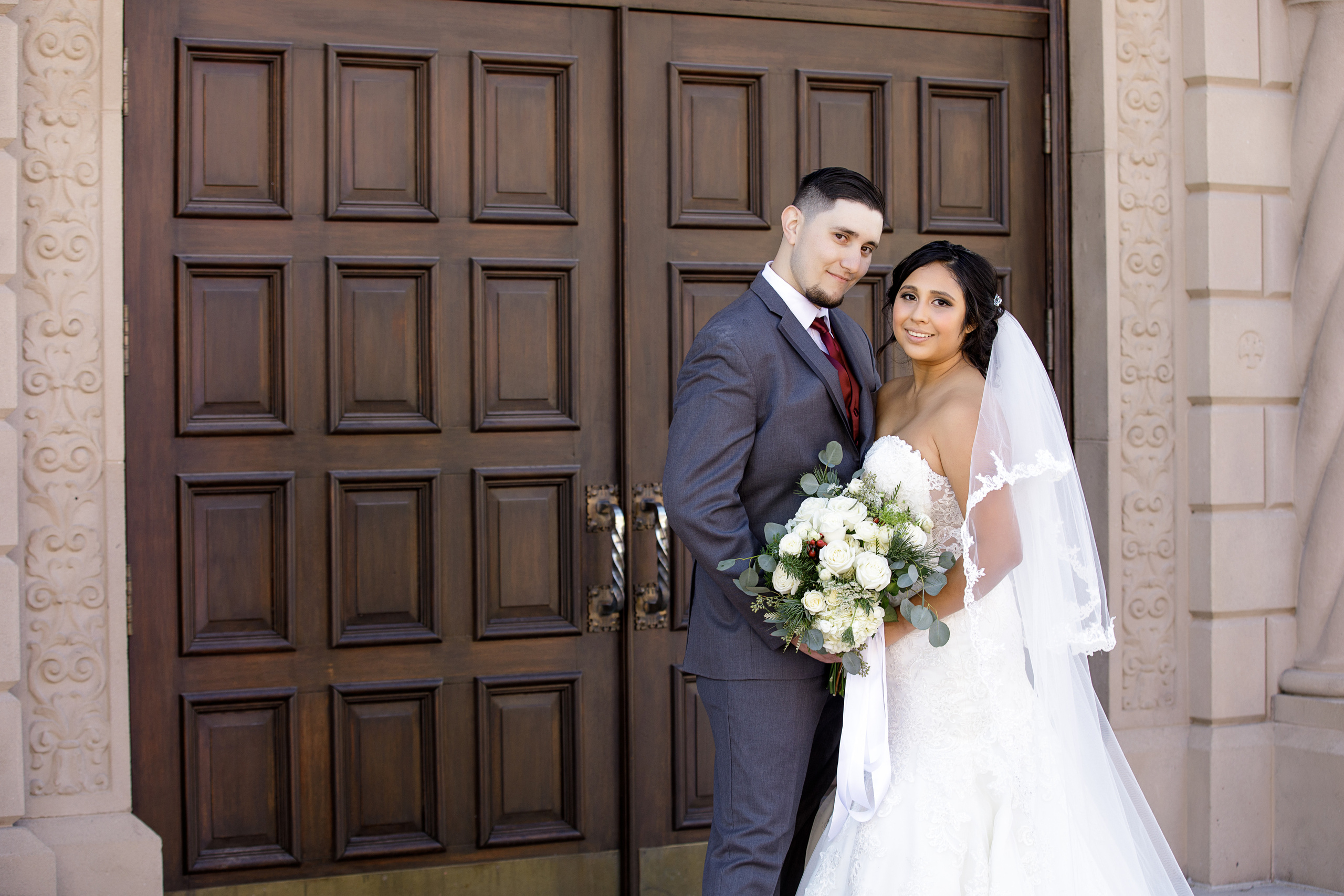 Wedding in St. Augustine Cathedral in Tucson. Anastasia Post: Wedding and Editorial Photography