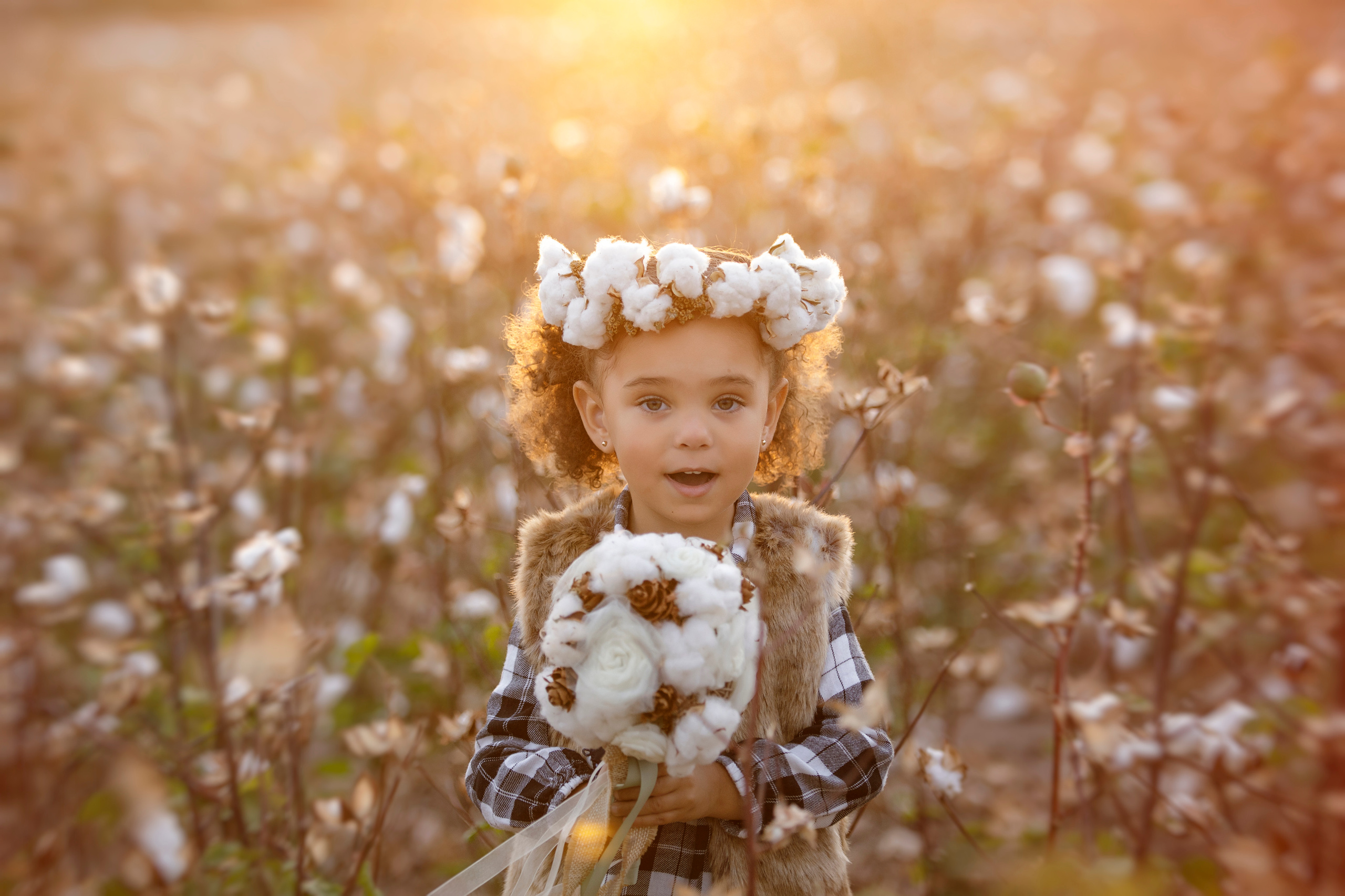 Cotton Field Photosession. Anastasia Post: Wedding and Editorial Photography