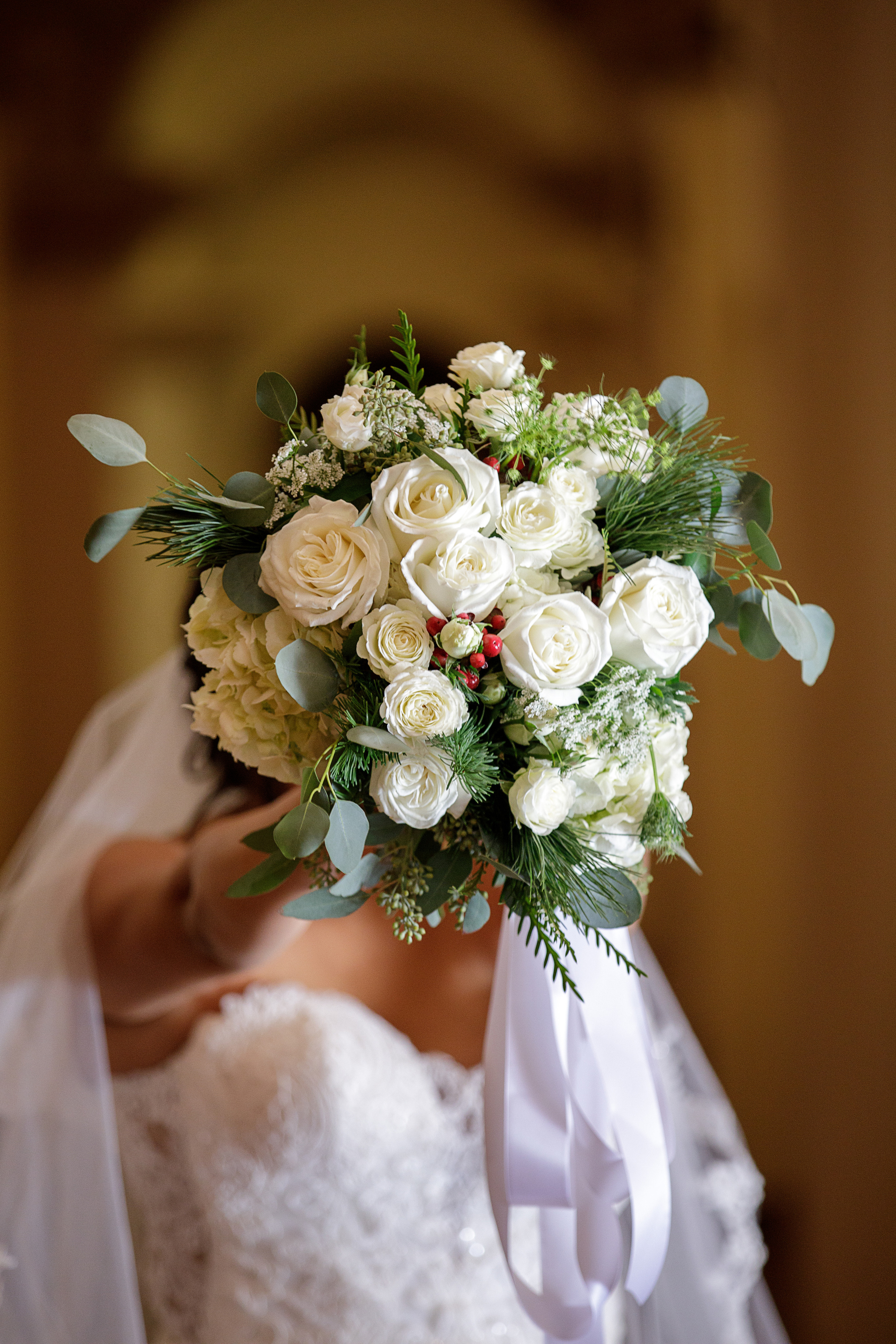 Wedding in St. Augustine Cathedral in Tucson. Anastasia Post: Wedding and Editorial Photography