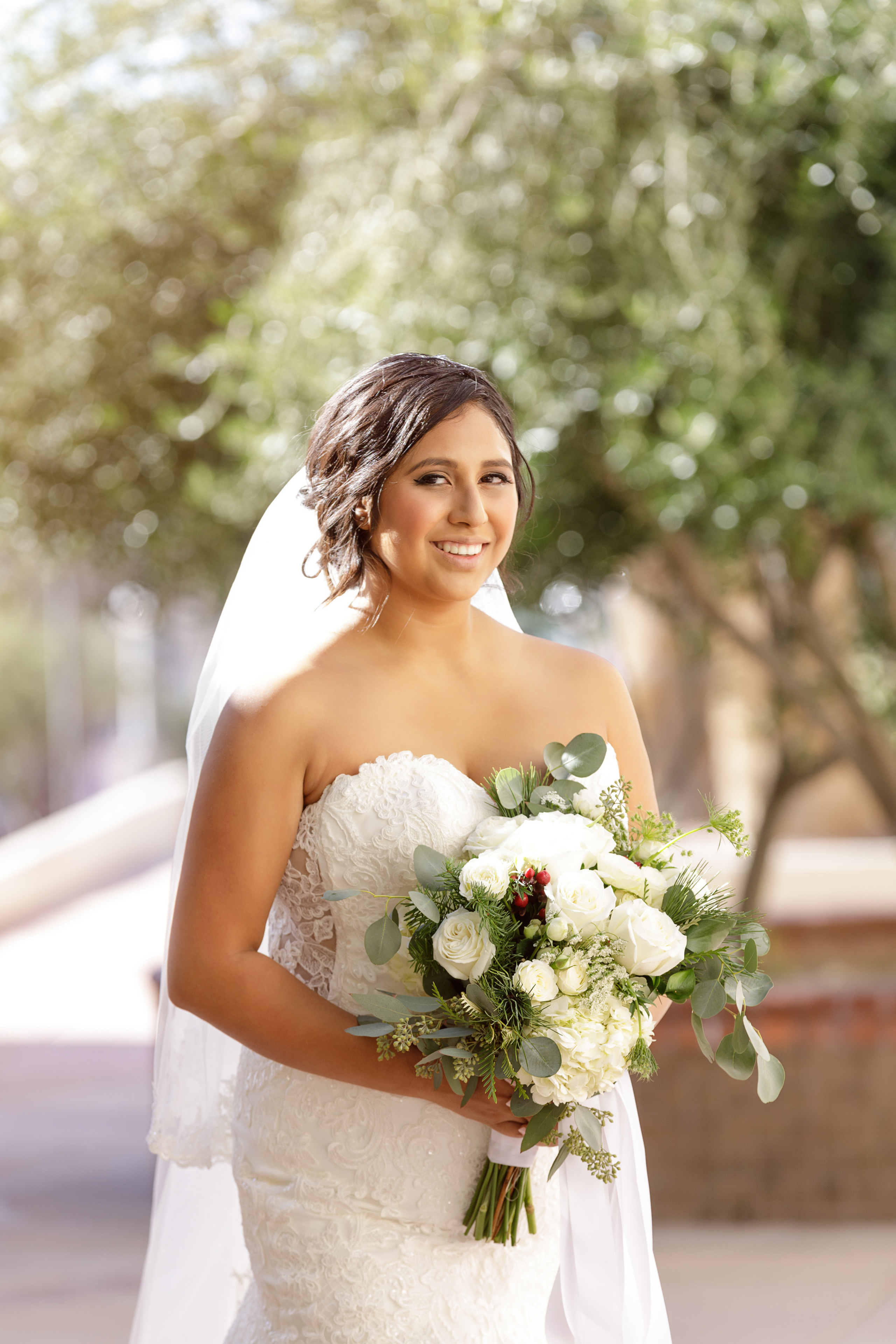 Wedding in St. Augustine Cathedral in Tucson. Anastasia Post: Wedding and Editorial Photography