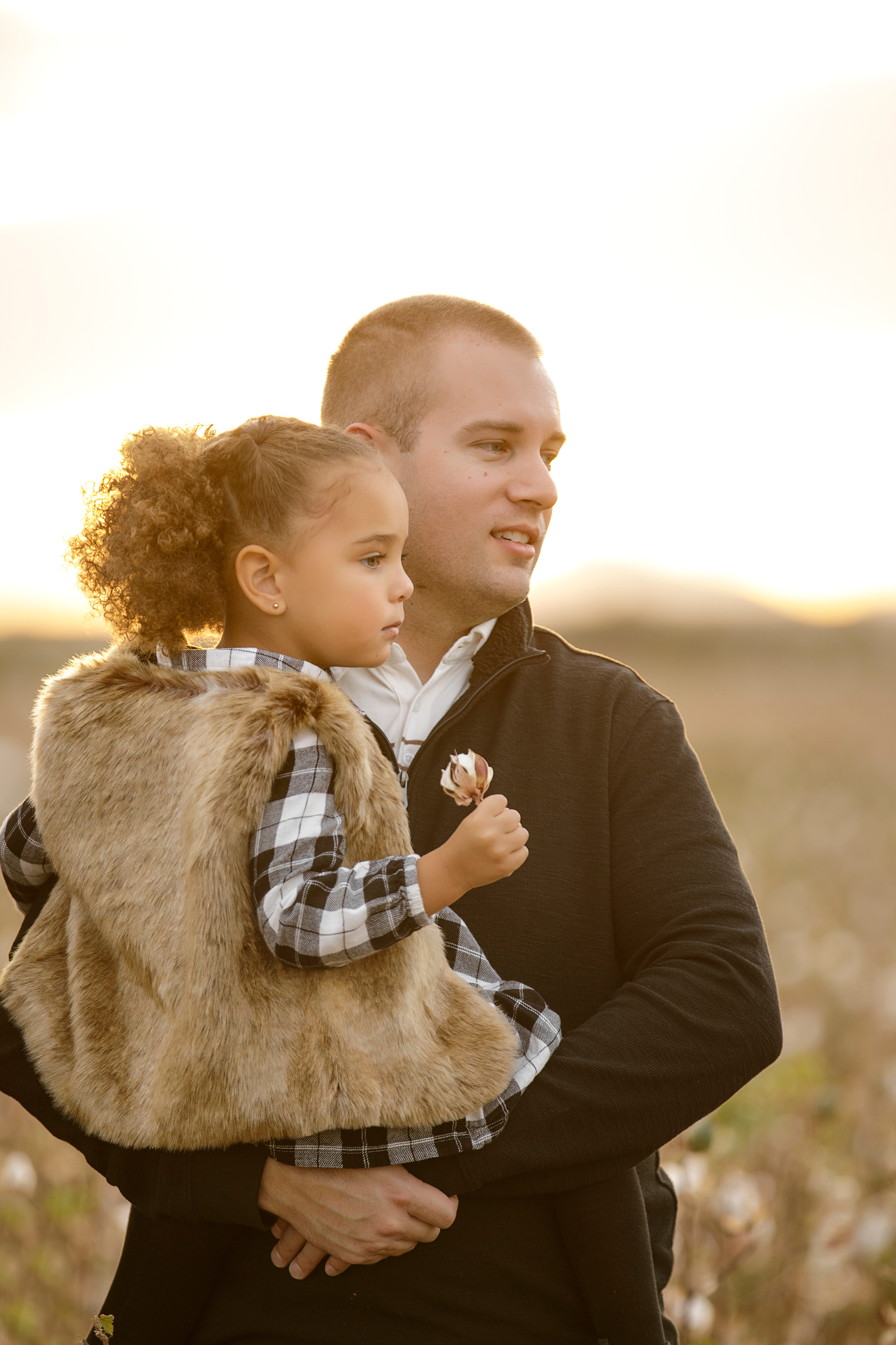 Cotton Field Photosession. Anastasia Post: Wedding and Editorial Photography