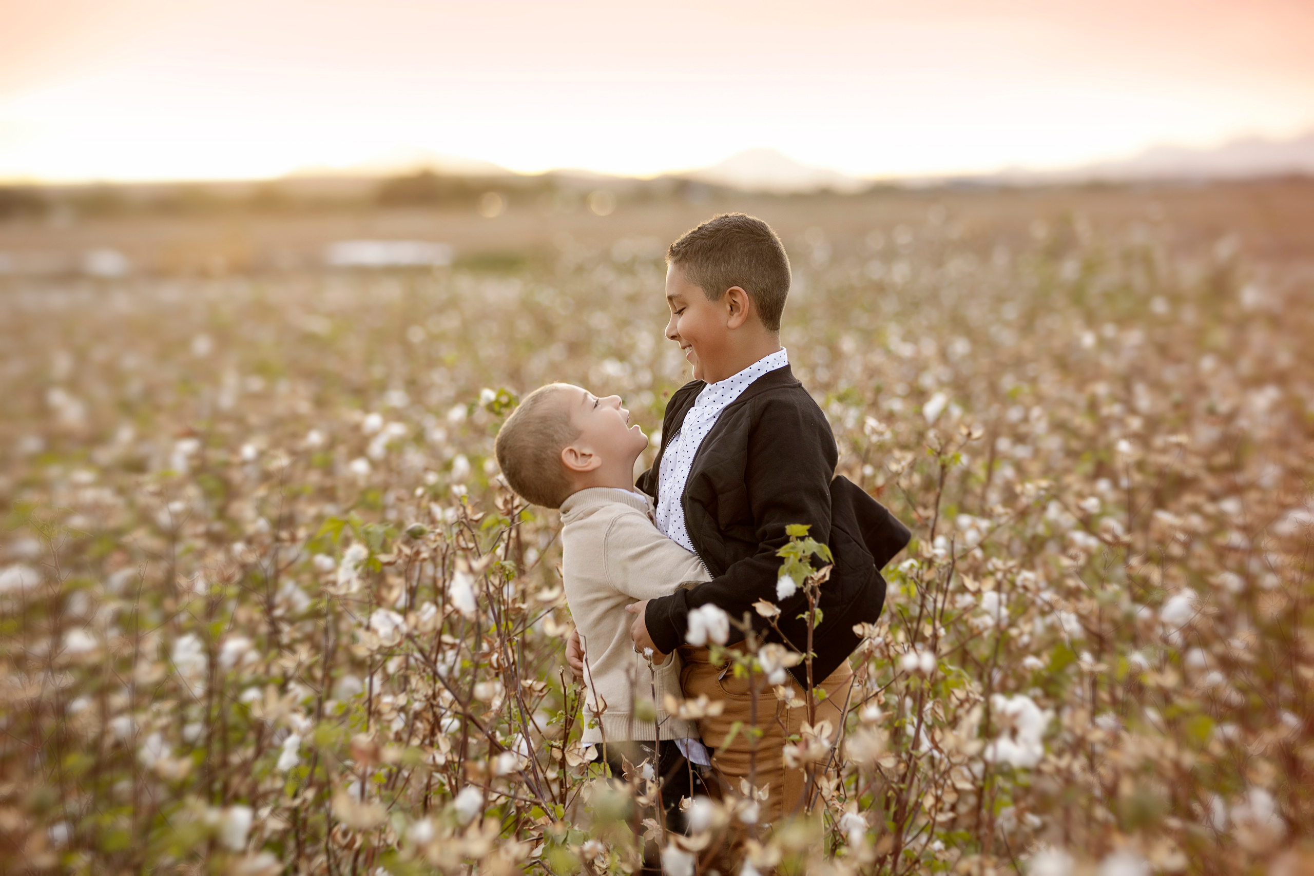 Cotton Field Photosession. Anastasia Post: Wedding and Editorial Photography