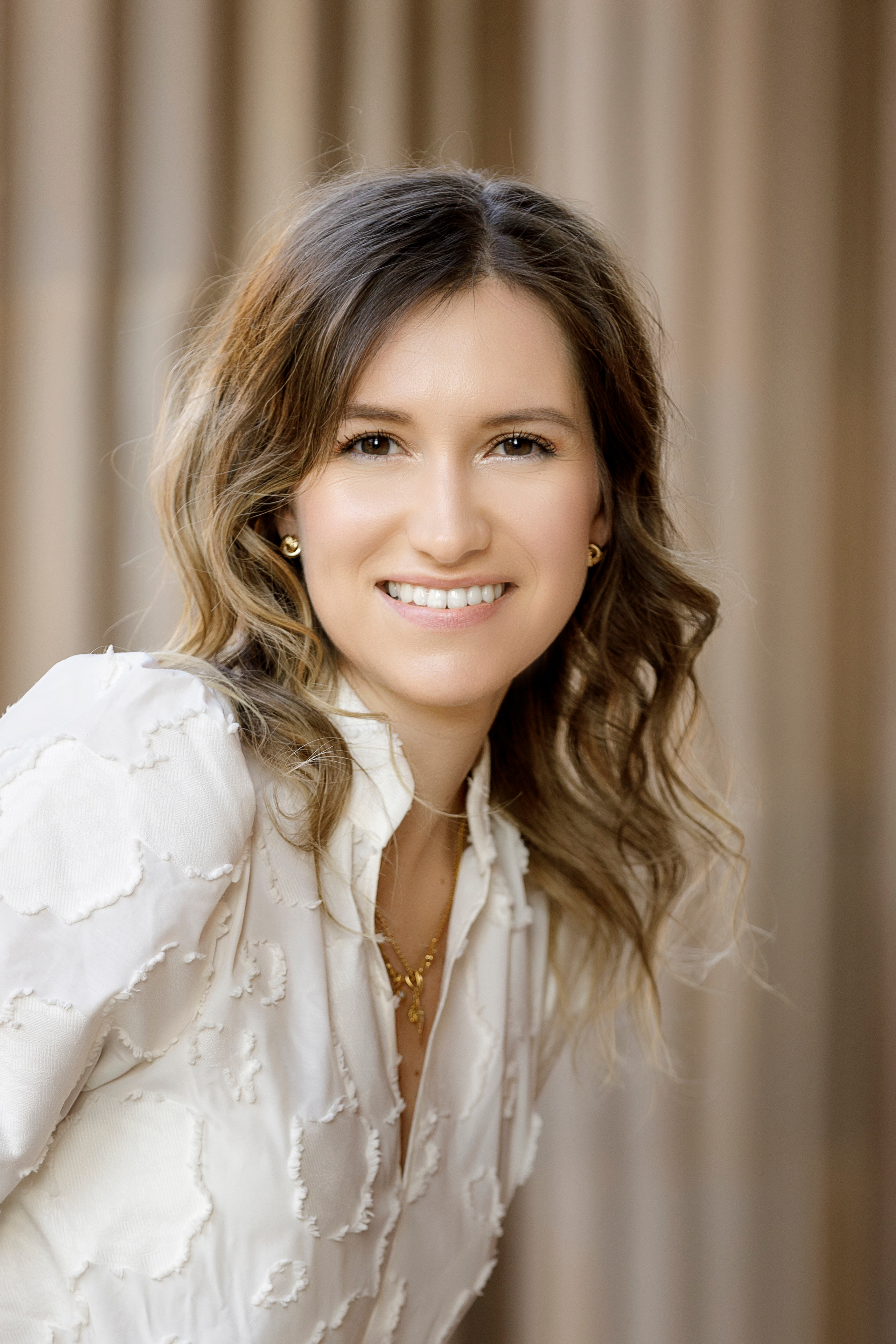 Graduation Anna. Anastasia Post: Wedding and Editorial Photography