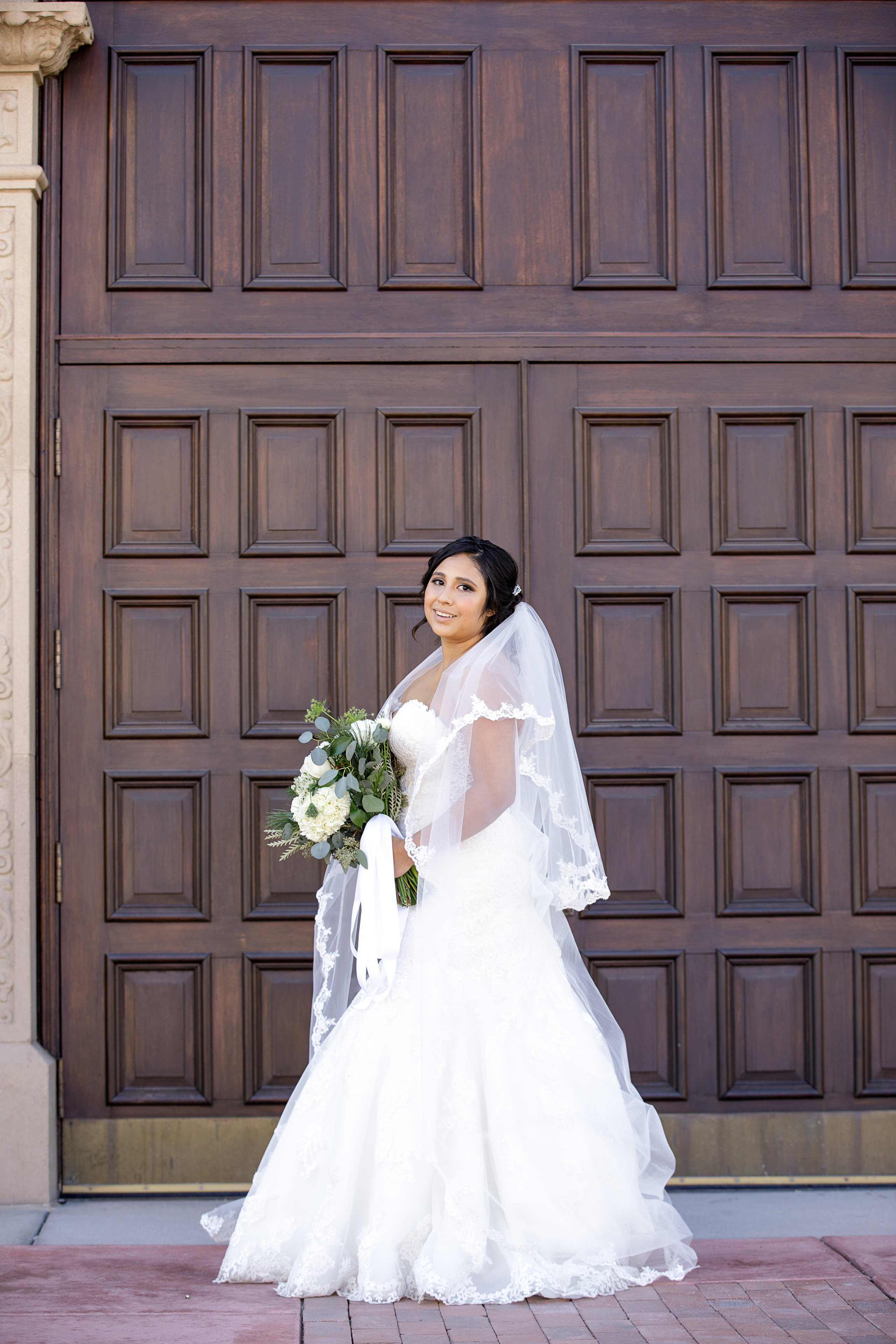 Wedding in St. Augustine Cathedral in Tucson. Anastasia Post: Wedding and Editorial Photography