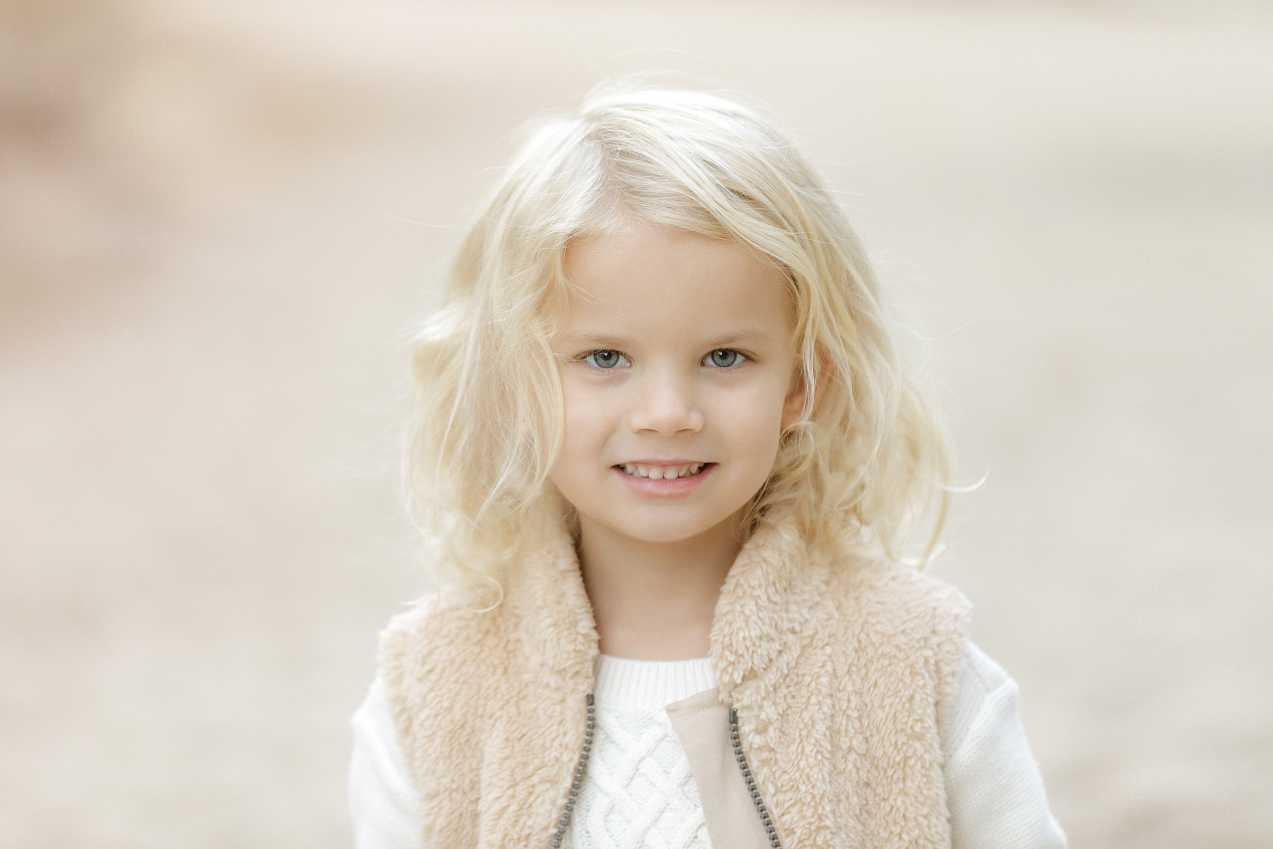 Family photoshoot. Anastasia Post: Wedding and Editorial Photography