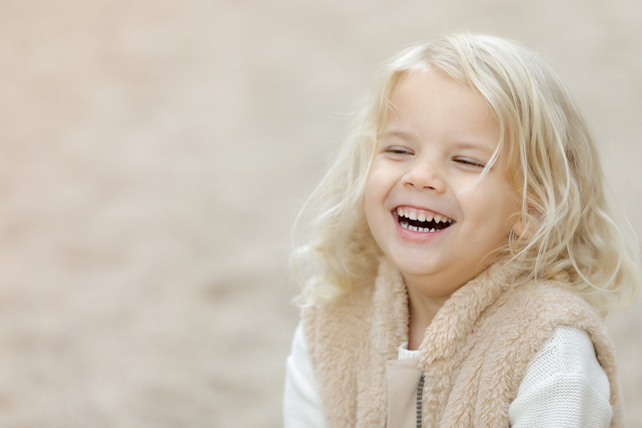 Family photoshoot. Anastasia Post: Wedding and Editorial Photography