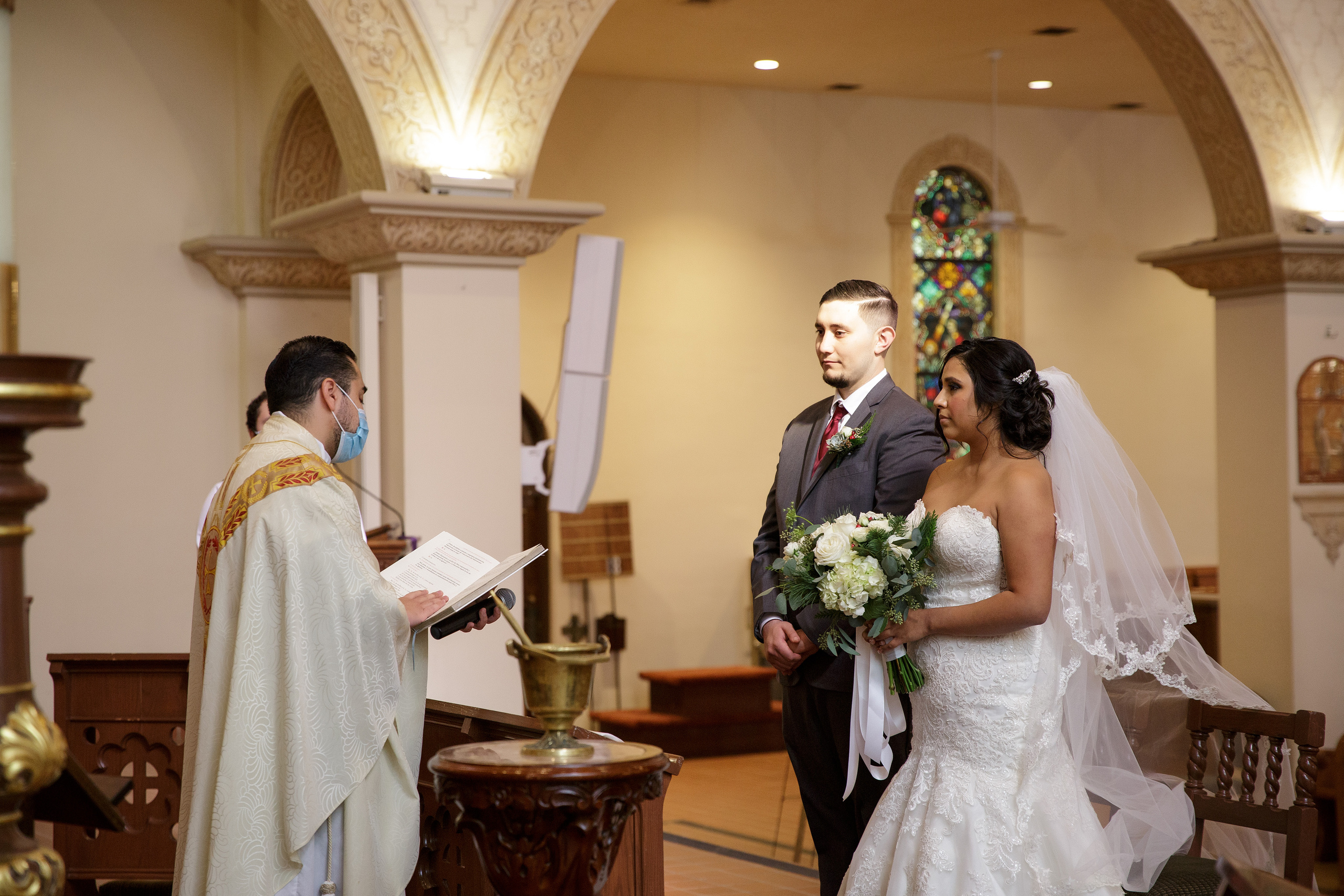 Wedding in St. Augustine Cathedral in Tucson. Anastasia Post: Wedding and Editorial Photography