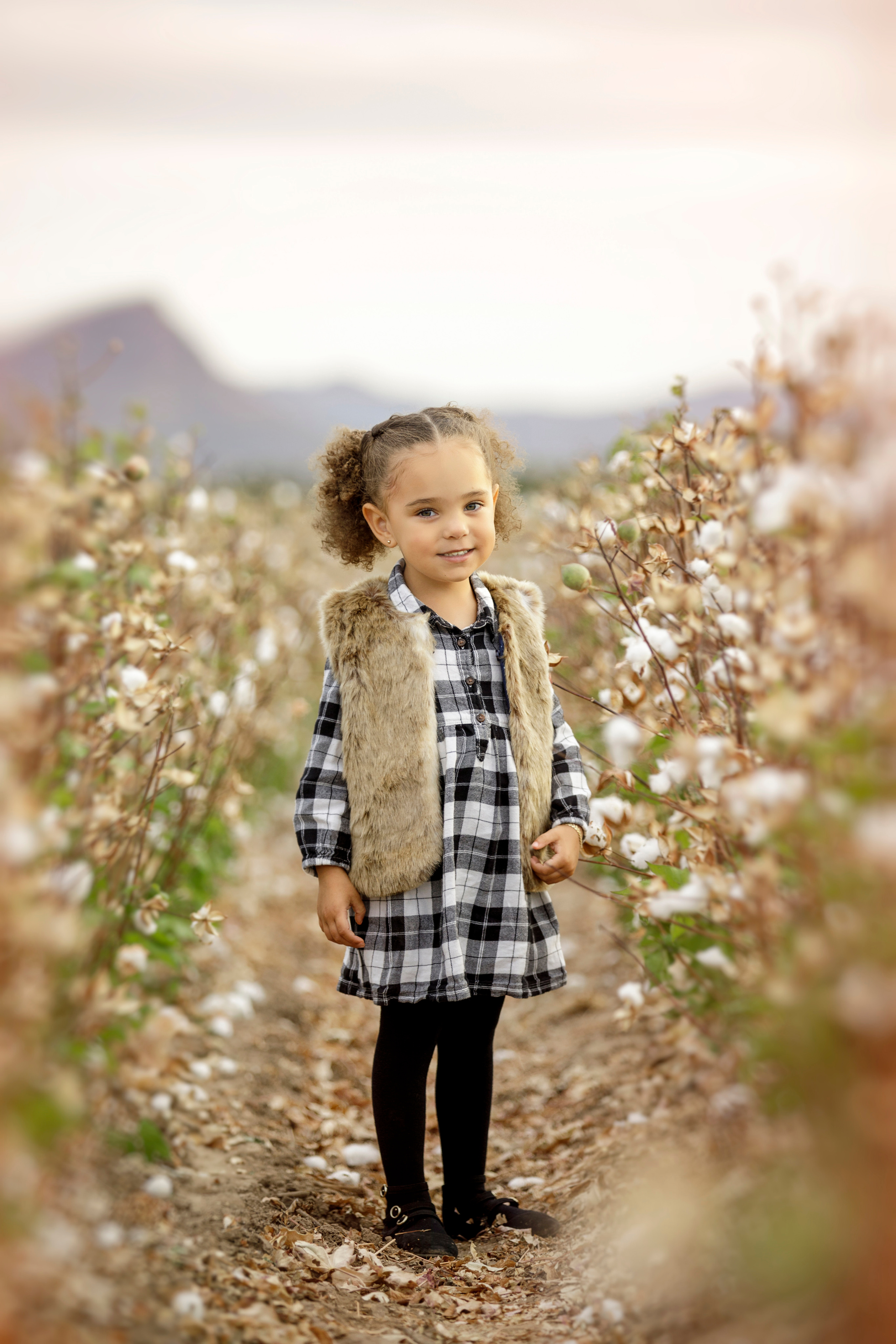 Cotton Field Photosession. Anastasia Post: Wedding and Editorial Photography