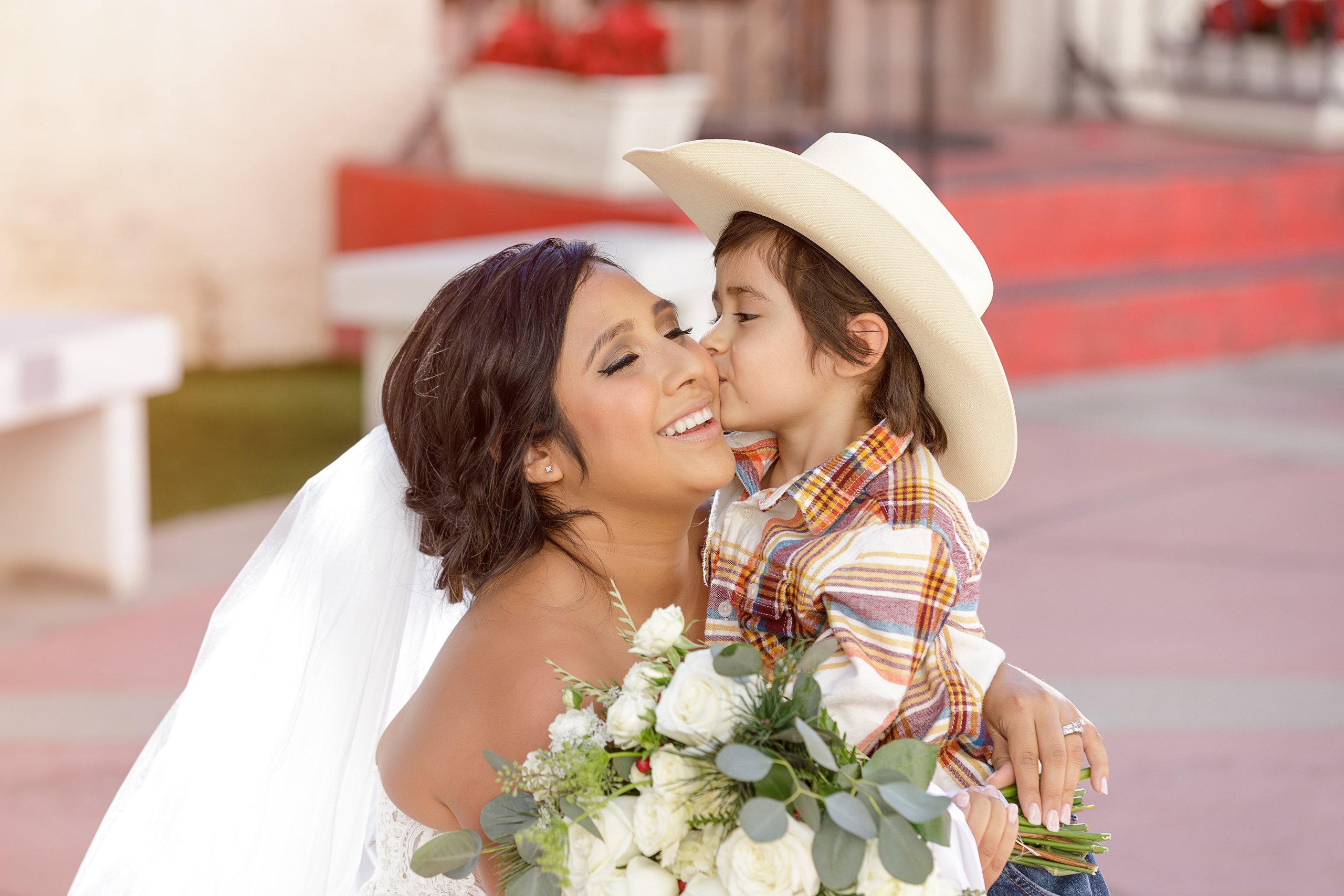 Wedding in St. Augustine Cathedral in Tucson. Anastasia Post: Wedding and Editorial Photography