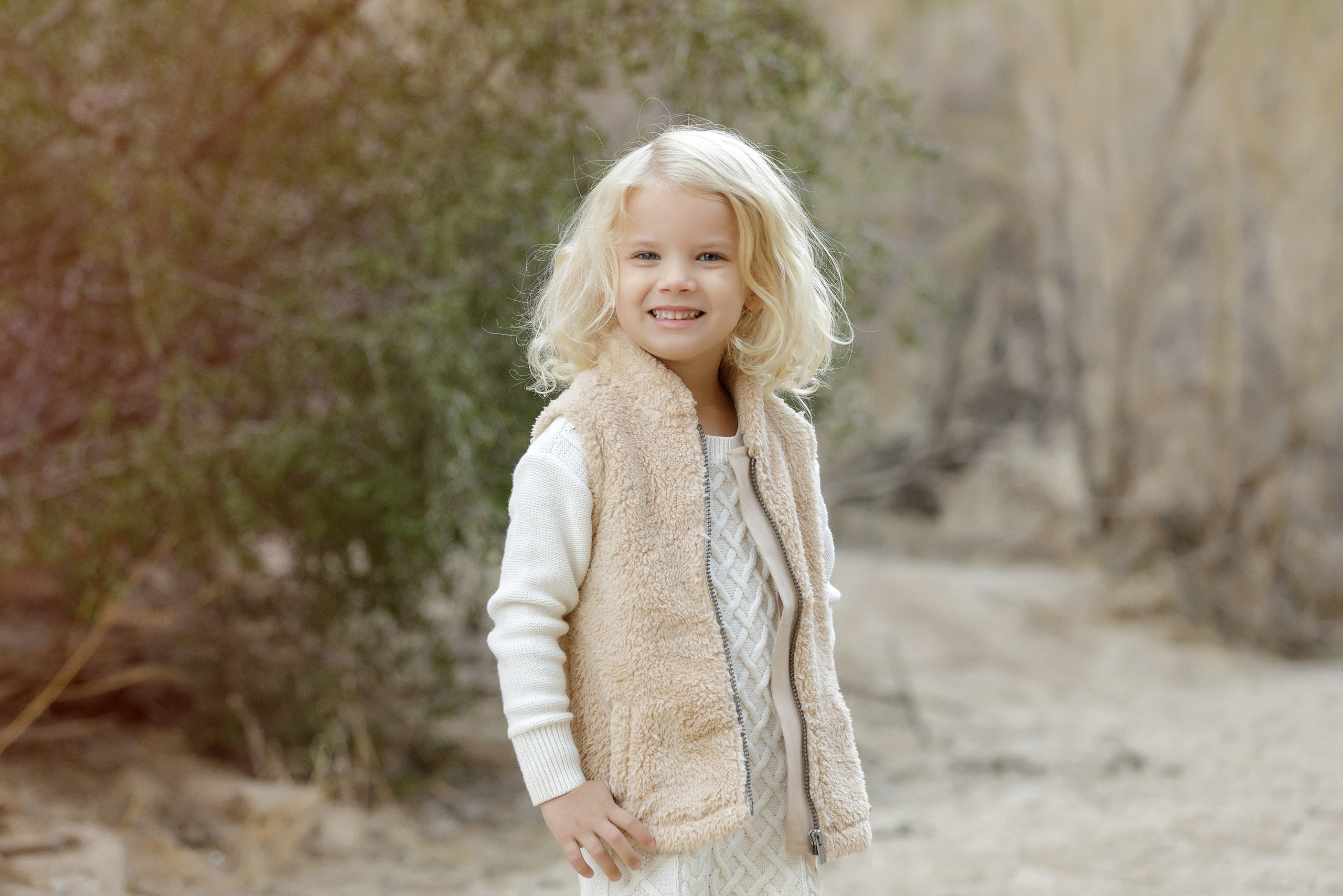 Family photoshoot. Anastasia Post: Wedding and Editorial Photography