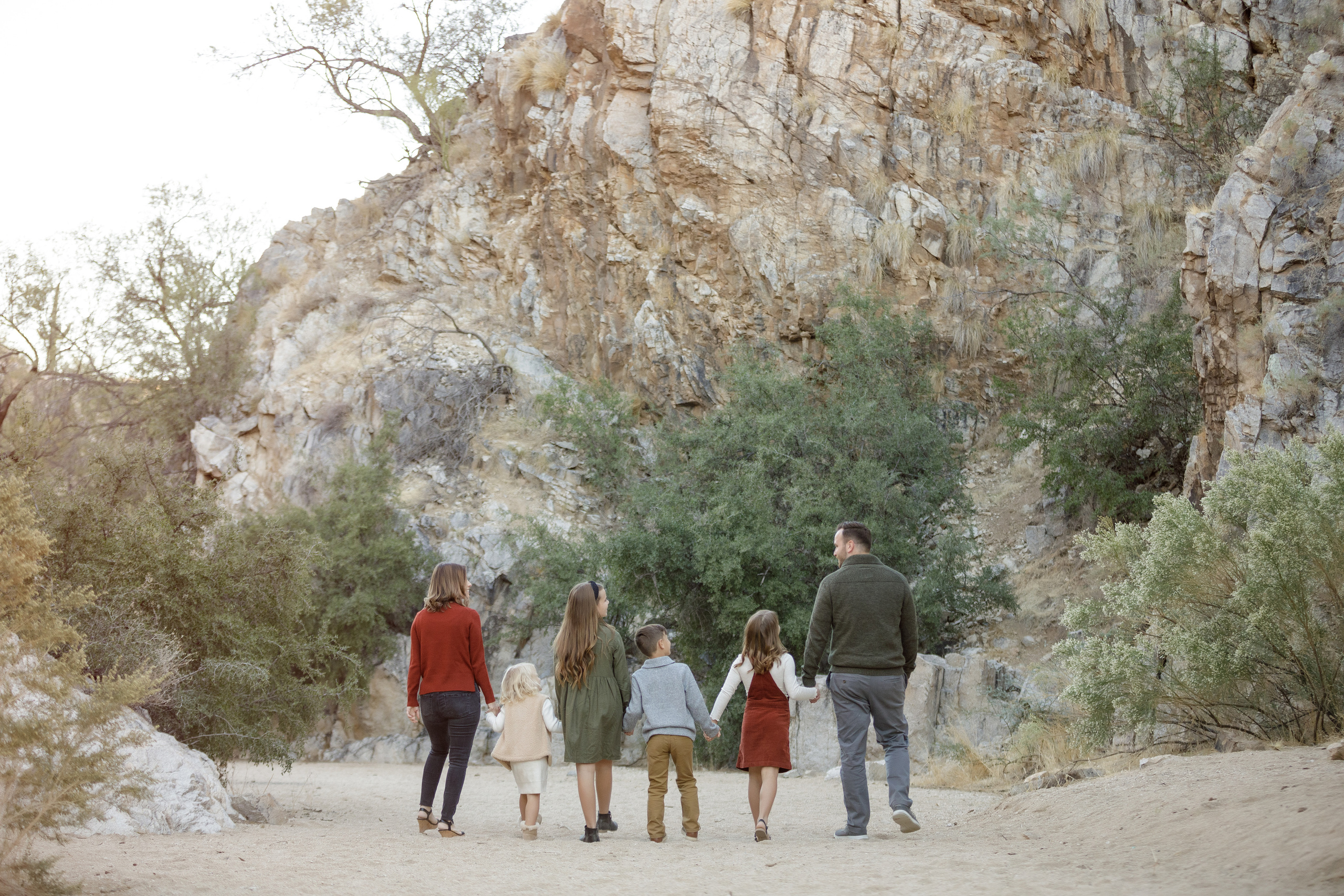 Family photoshoot. Anastasia Post: Wedding and Editorial Photography