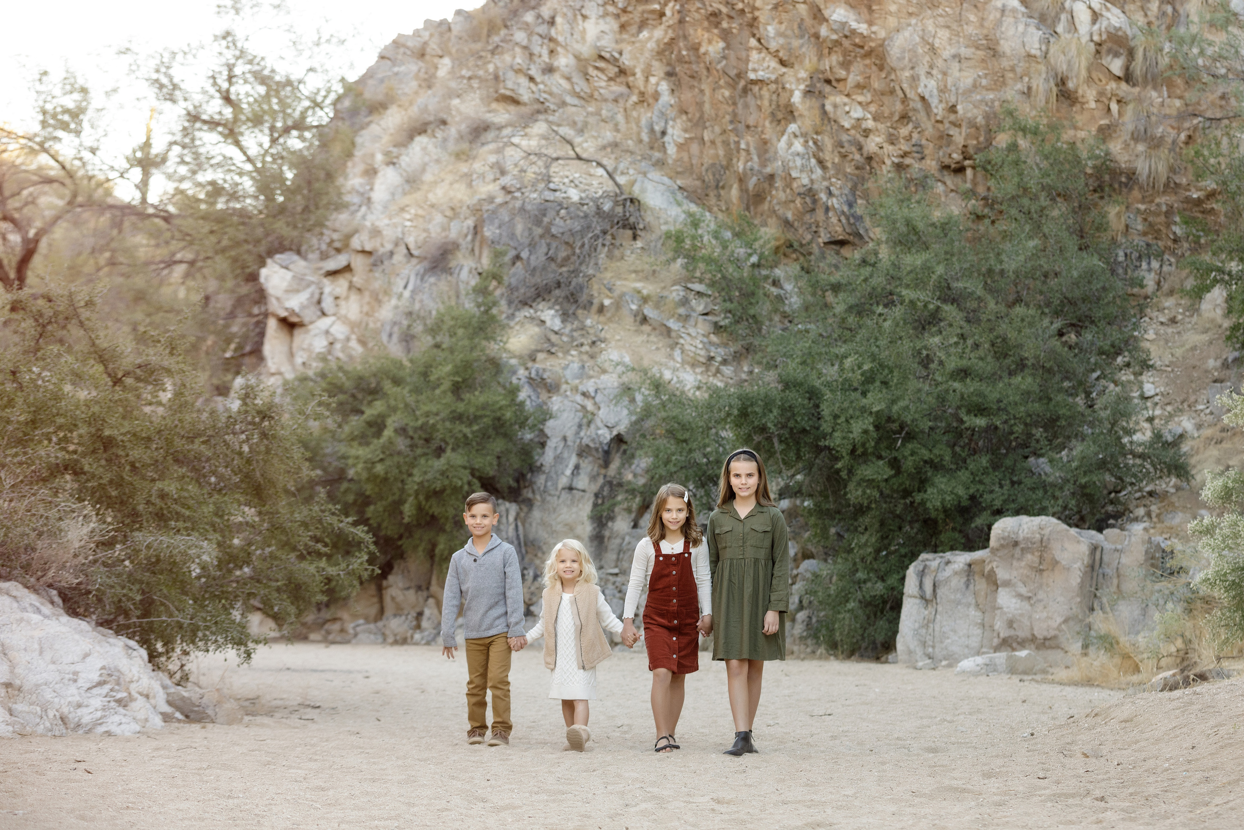 Family photoshoot. Anastasia Post: Wedding and Editorial Photography