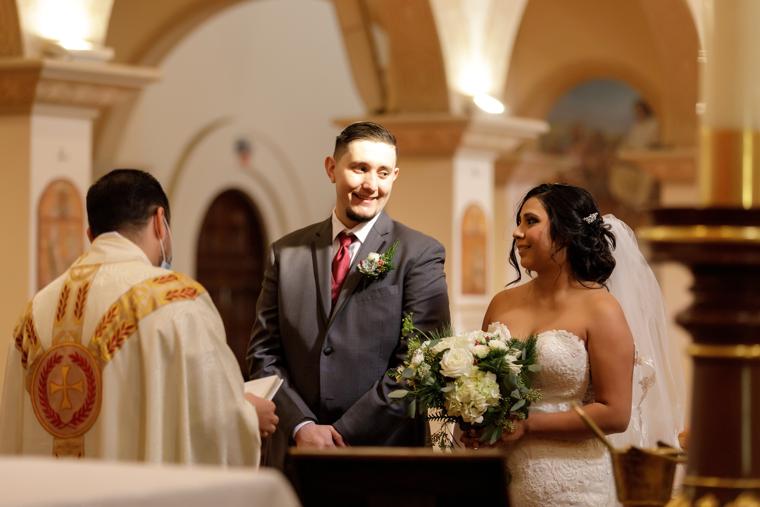 Wedding in St. Augustine Cathedral in Tucson. Anastasia Post: Wedding and Editorial Photography