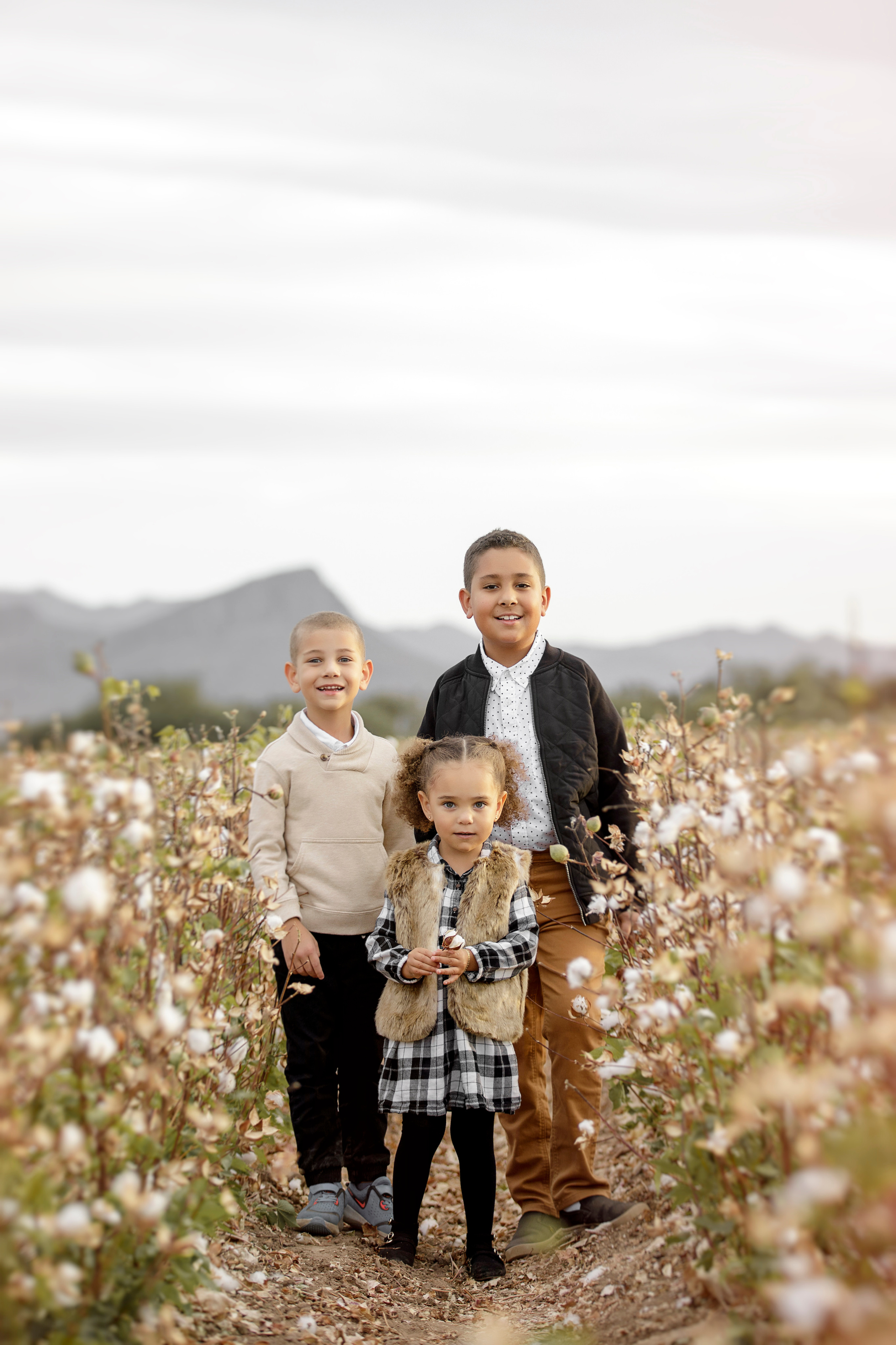 Cotton Field Photosession. Anastasia Post: Wedding and Editorial Photography