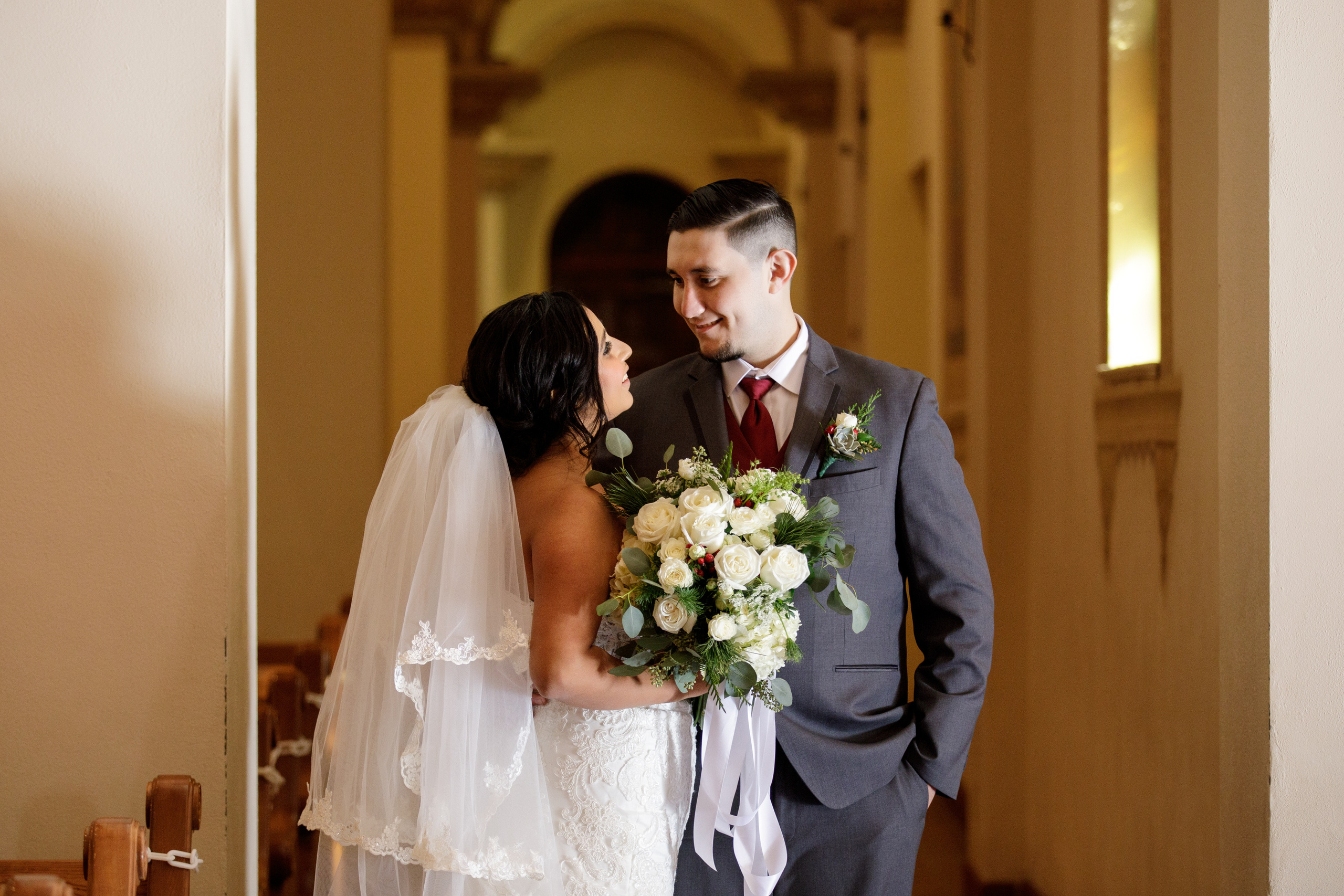 Wedding in St. Augustine Cathedral in Tucson. Anastasia Post: Wedding and Editorial Photography