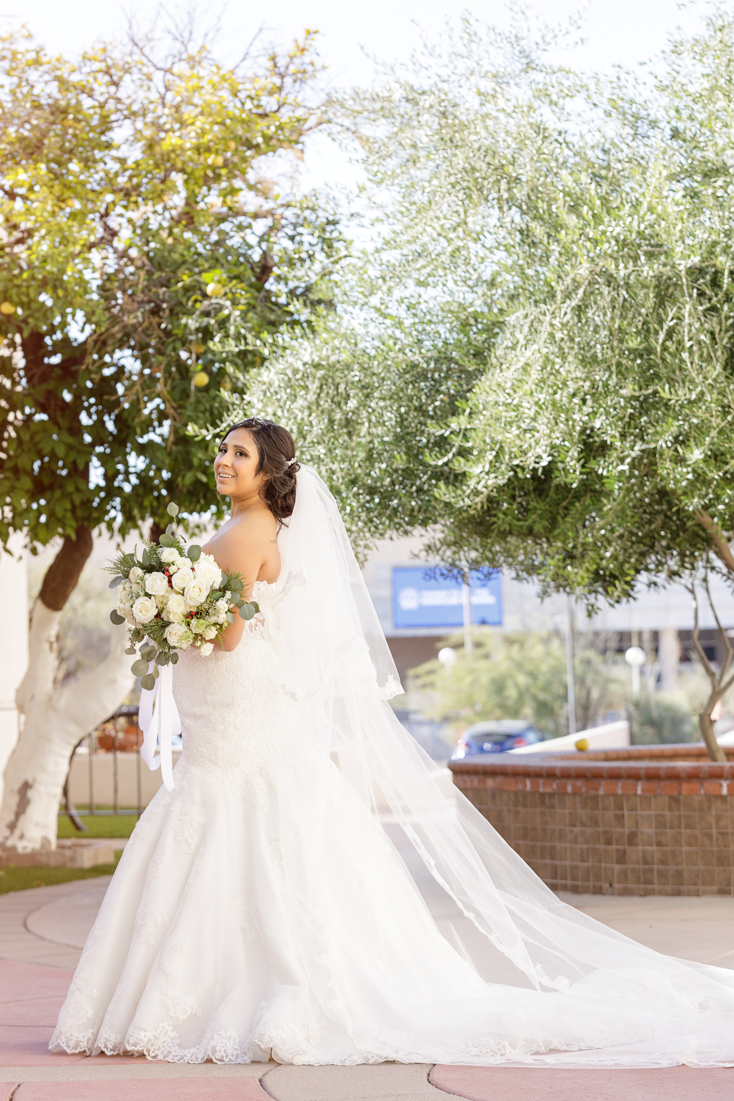 Wedding in St. Augustine Cathedral in Tucson. Anastasia Post: Wedding and Editorial Photography