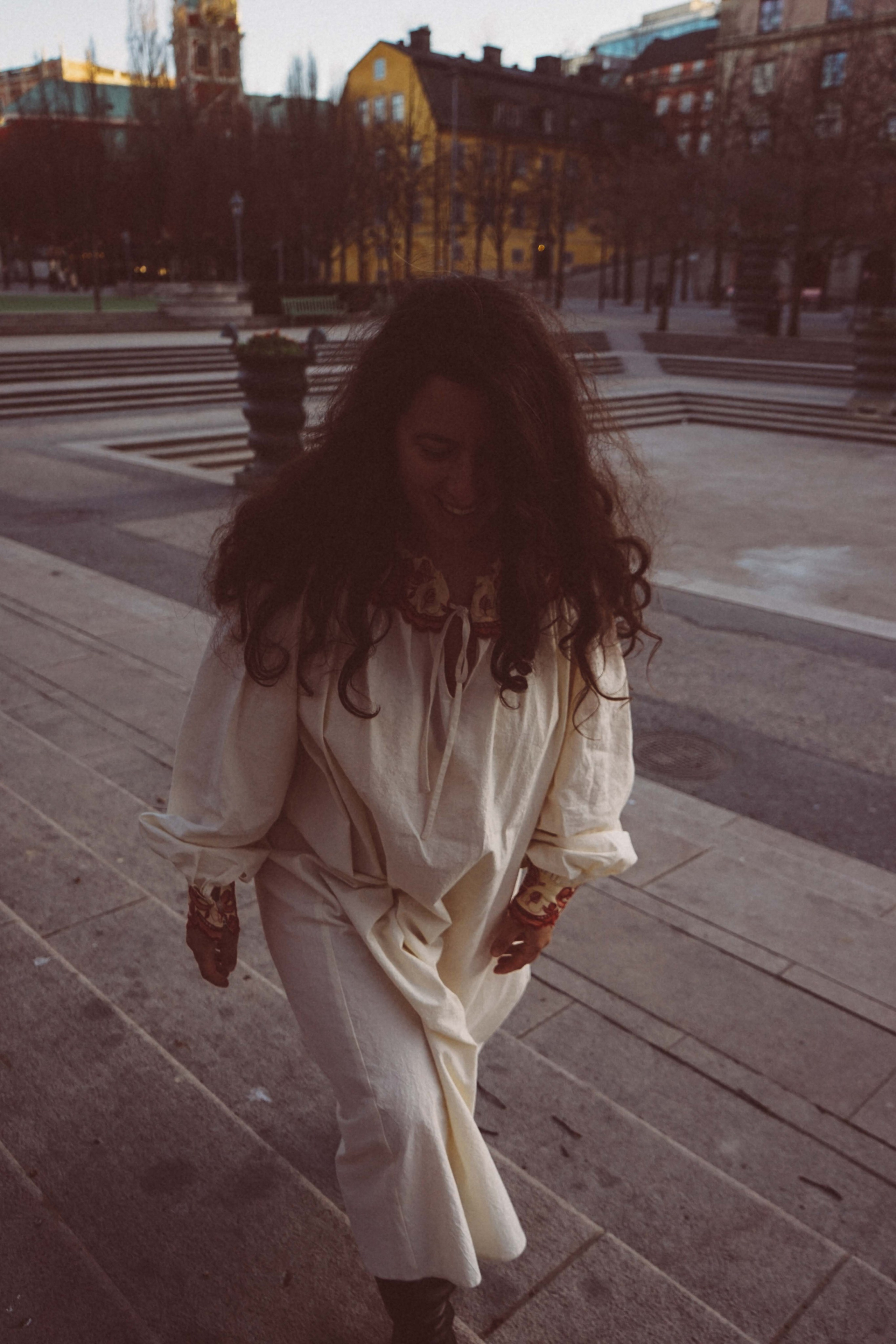 Fotografie de portret și fine art | Mi-e sete de soarele din Stockholm x Lilibeth. Madalina Beda- Artist vizual, fotograf, doula la nastere, consultant babywearing Brasov si in toata tara