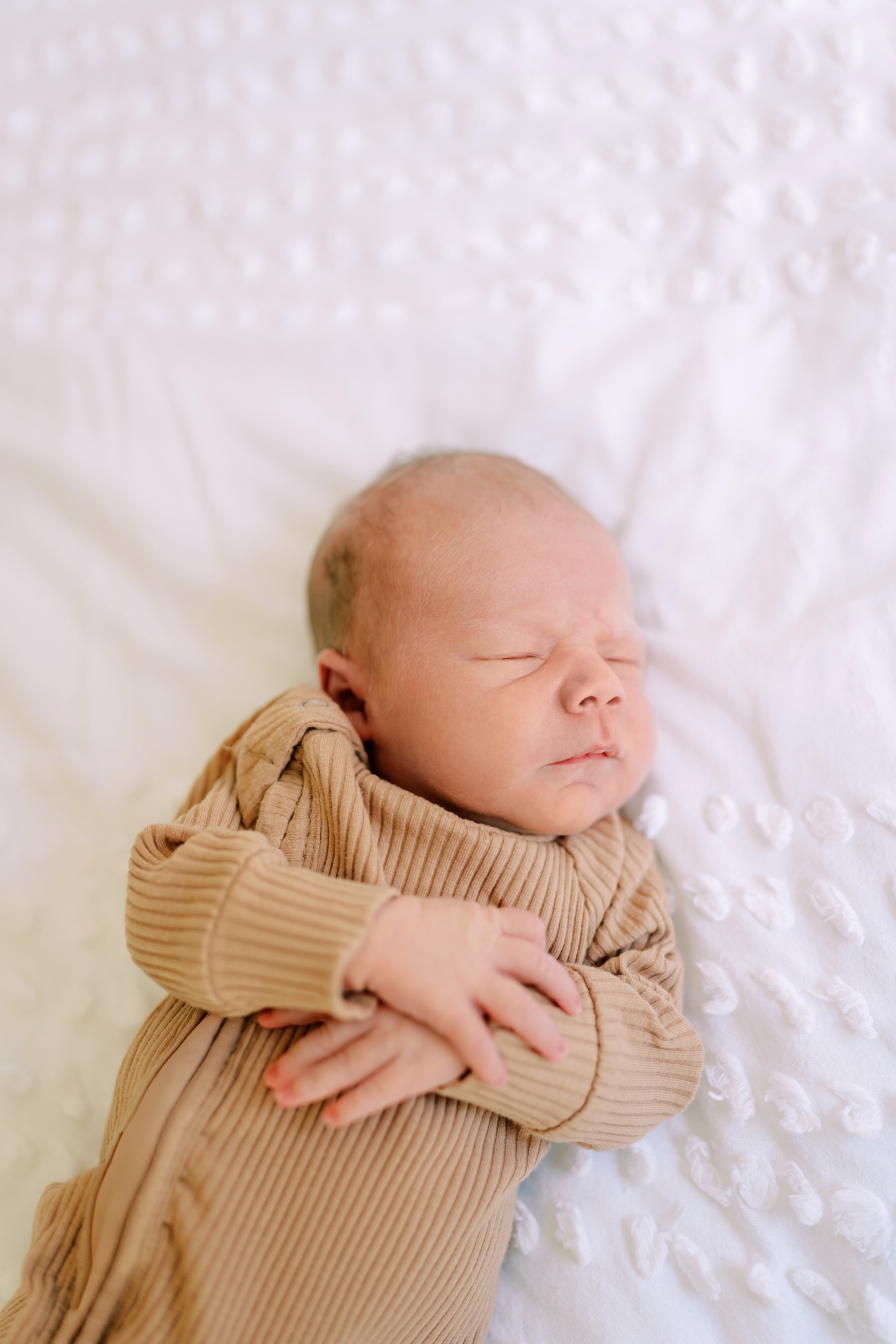 New born photoshoot at home. Anna & Entony. WA. November 2024. EVAN ARISTOV WEDDING PHOTOGRAPHY — Seattle Wedding Photographer