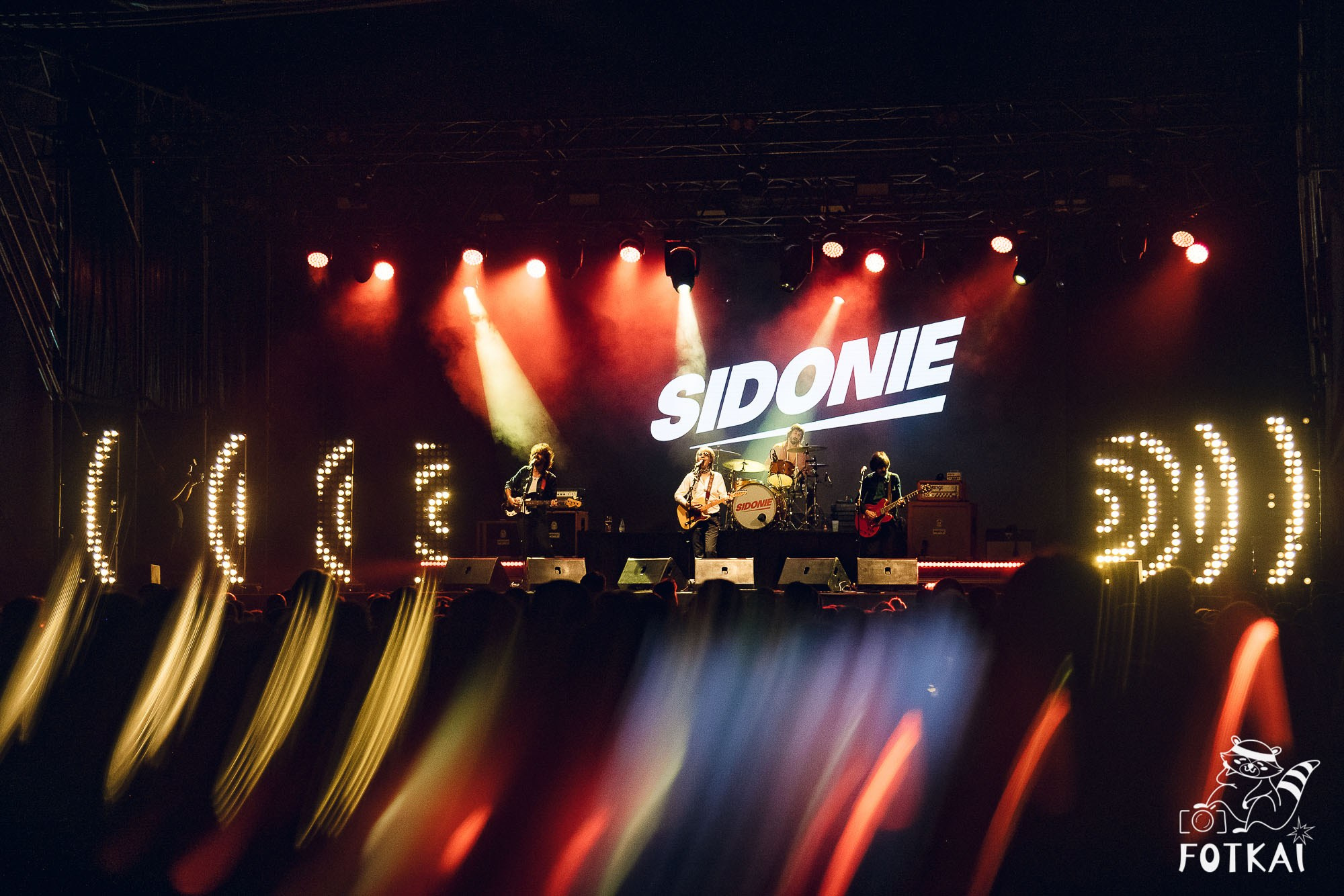 Sidonie en Torrevieja 2025 – Fotos del concierto y reportaje completo | FOTKAI