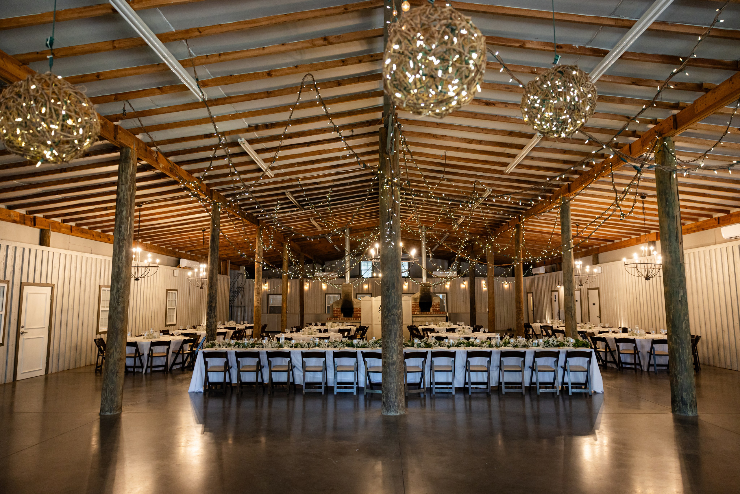 Rhodes & Allison’s Timeless Wedding at Greenbrier Farms. Wedding and portrait photography in Greenville SC