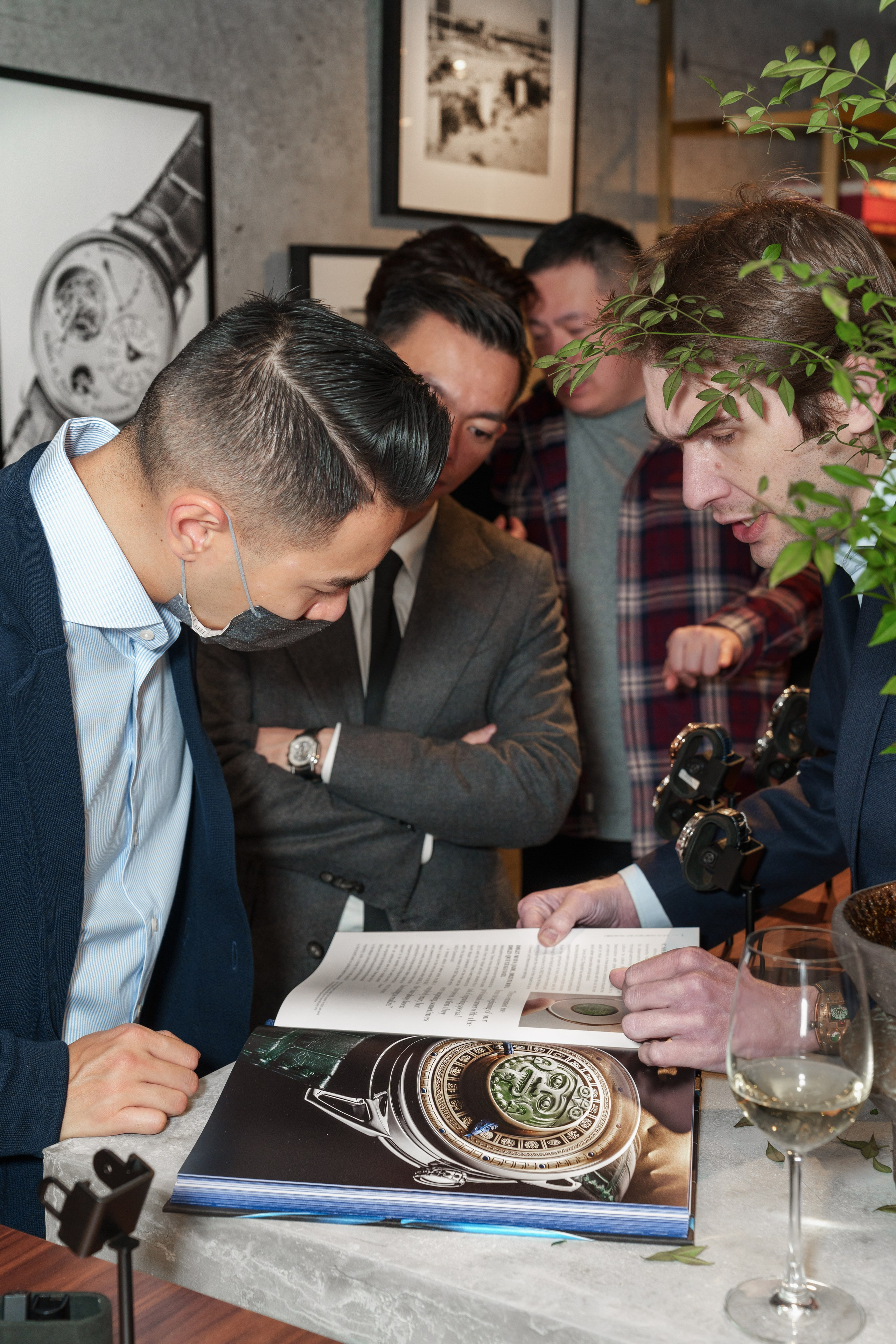 WATCHBOX. ФОТОГРАФ В ГОНКОНГЕ (СВАДЬБЫ, FASHION, СЕМЕЙНЫЕ, МЕРОПРИЯТИЯ, ФОТОПРОГУЛКИ)