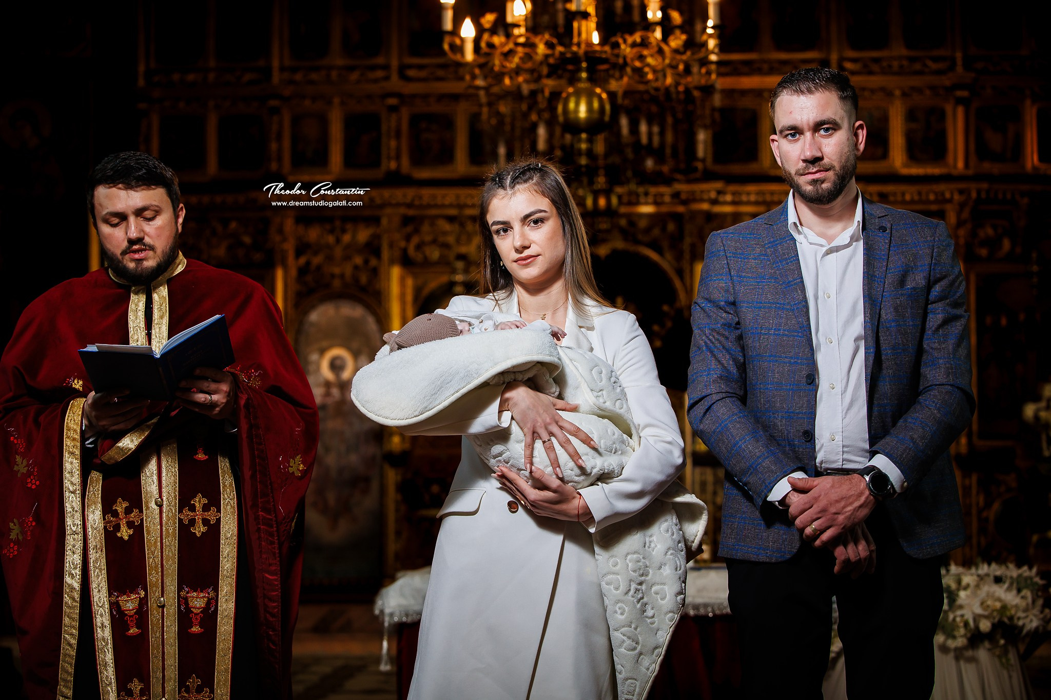 Botez. Dream Studio Galați – ședințe foto profesionale pentru familie, portrete și evenimente