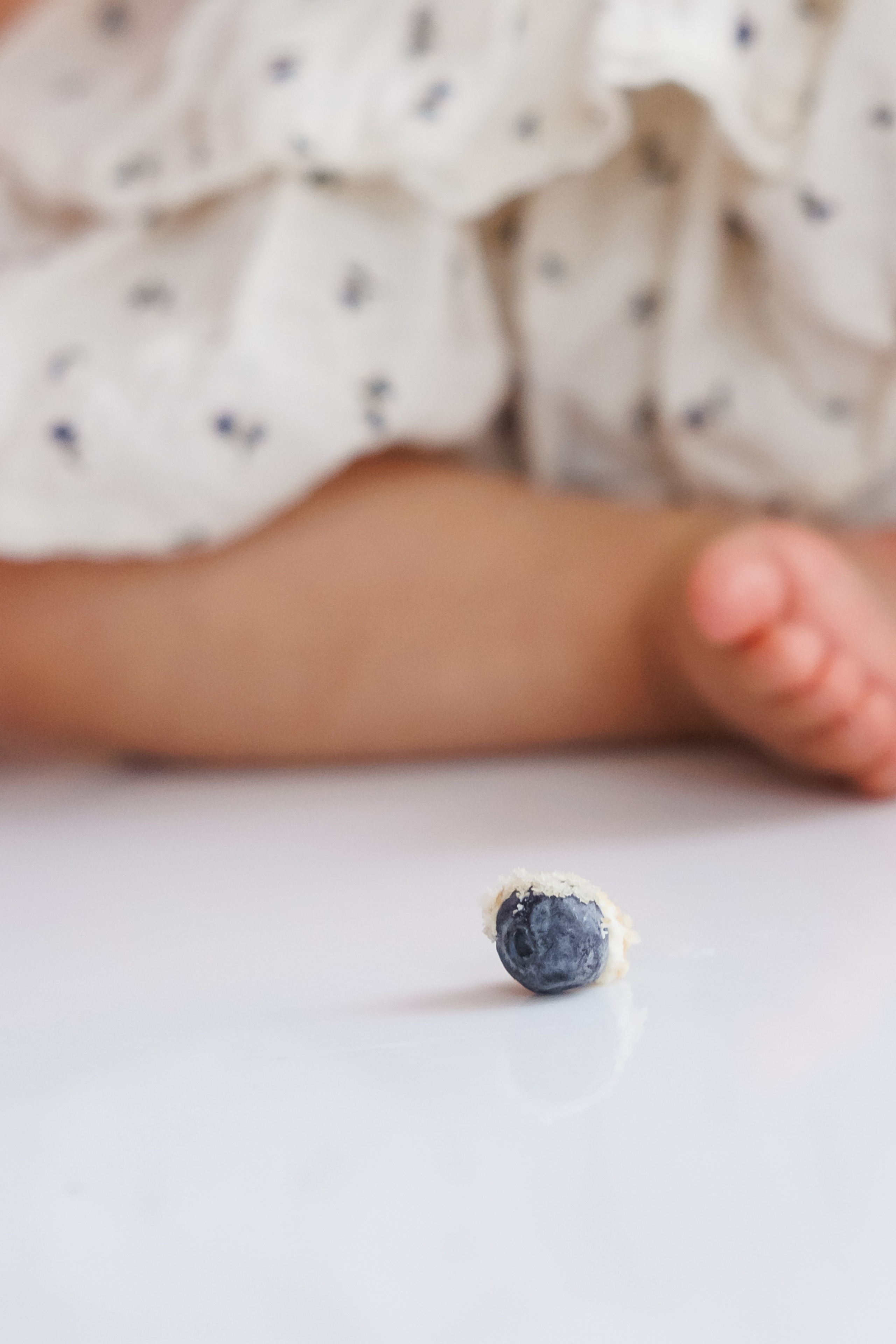 Smash cake. Фотограф Ирина Йотова