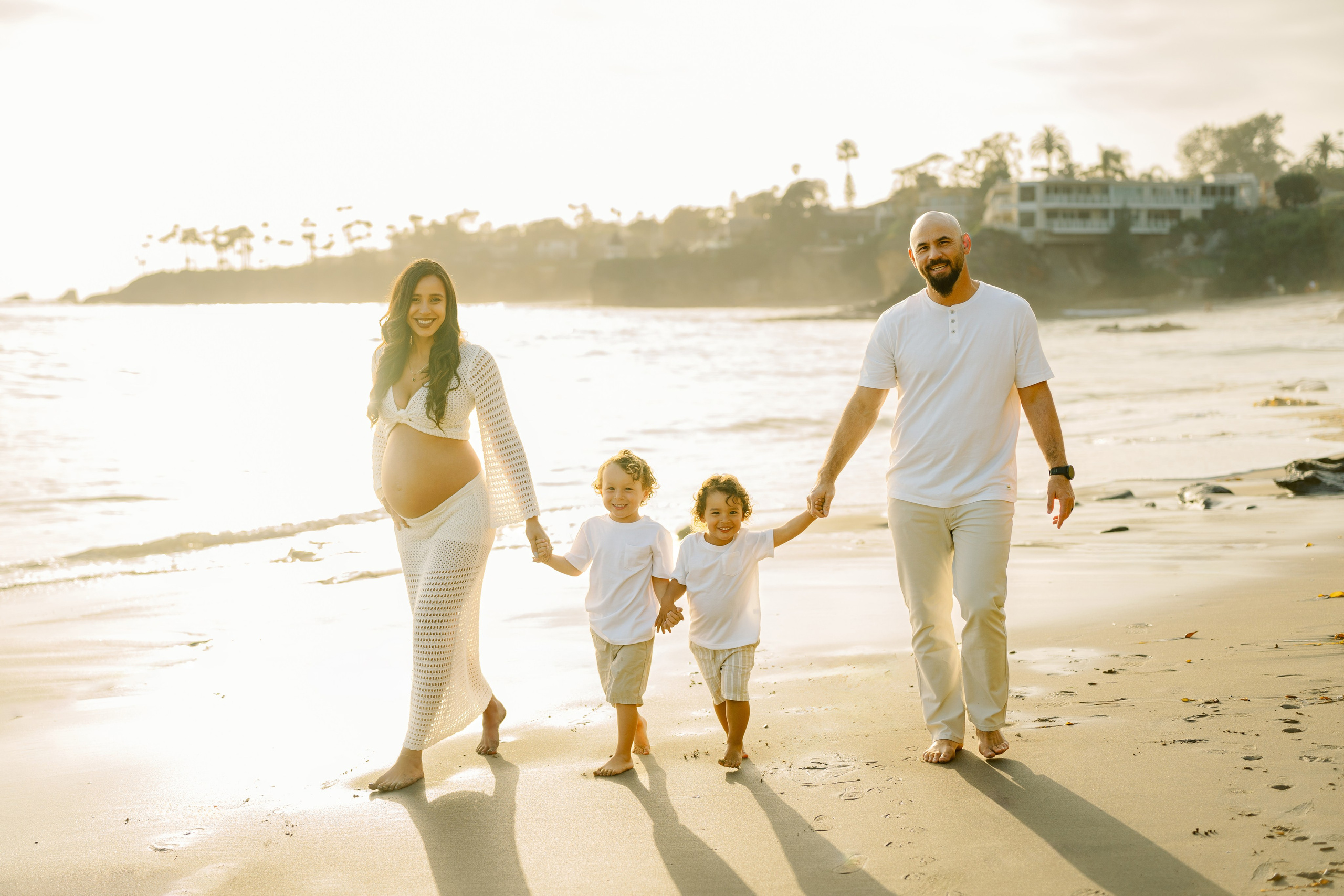 Maternity Photoshoot at Laguna Beach. Wedding Photography & Videography Team in California, Los Angeles, San Francisco, San Diego and Travel