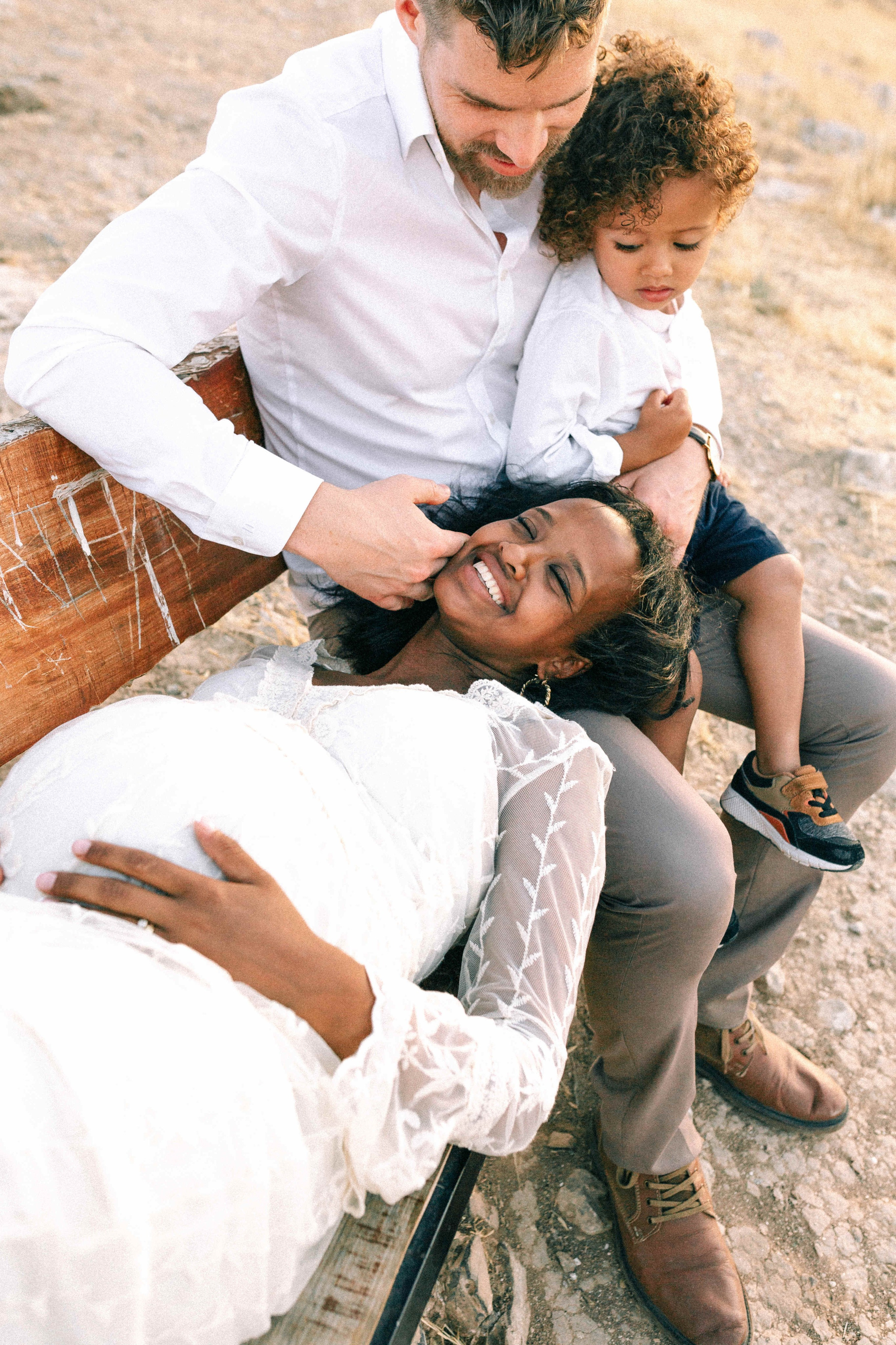 PHOTO SESSION IN THE DESERT NEAR MAALE ADUMIM. PHOTOGRAPHER IN ISRAEL