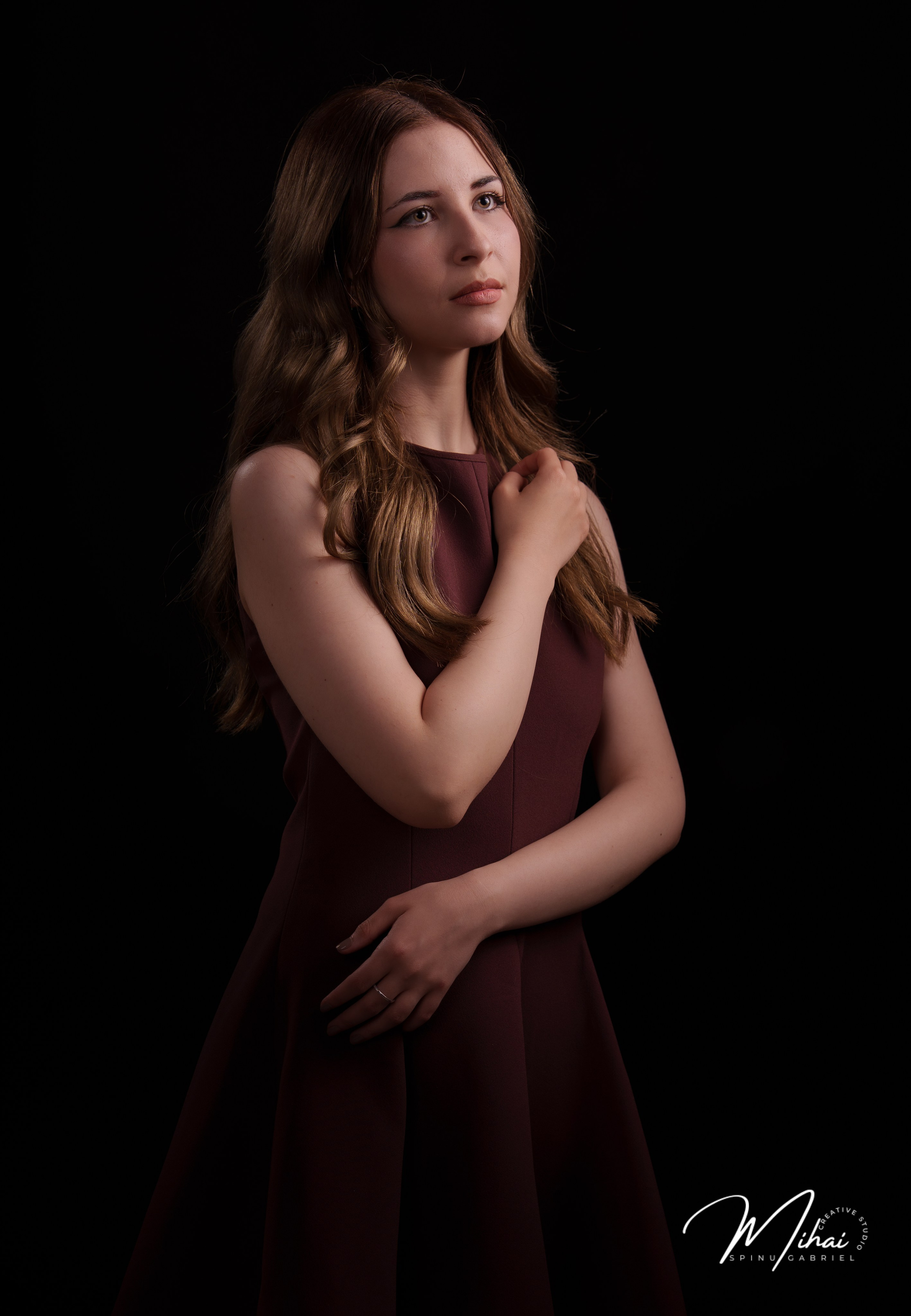 Cristiana. Foto Studio — Fotograf de evenimente, nunti, botezuri, portrete