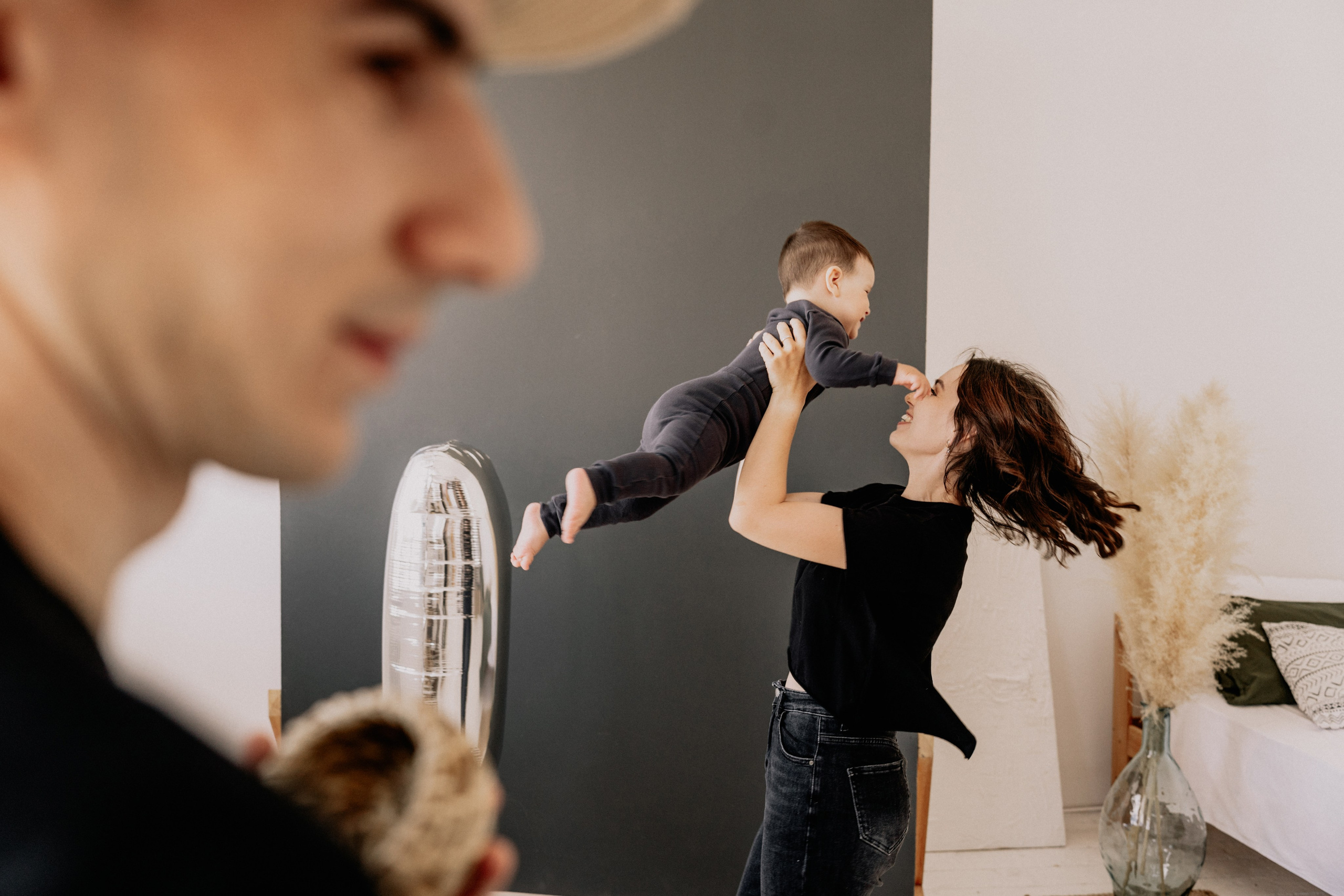 Cozy Family Photography at Home – Lifestyle & Love. Alisa Tant — Family and newborn photographer Bucks County, Montgomery county, Philadelphia, NJ