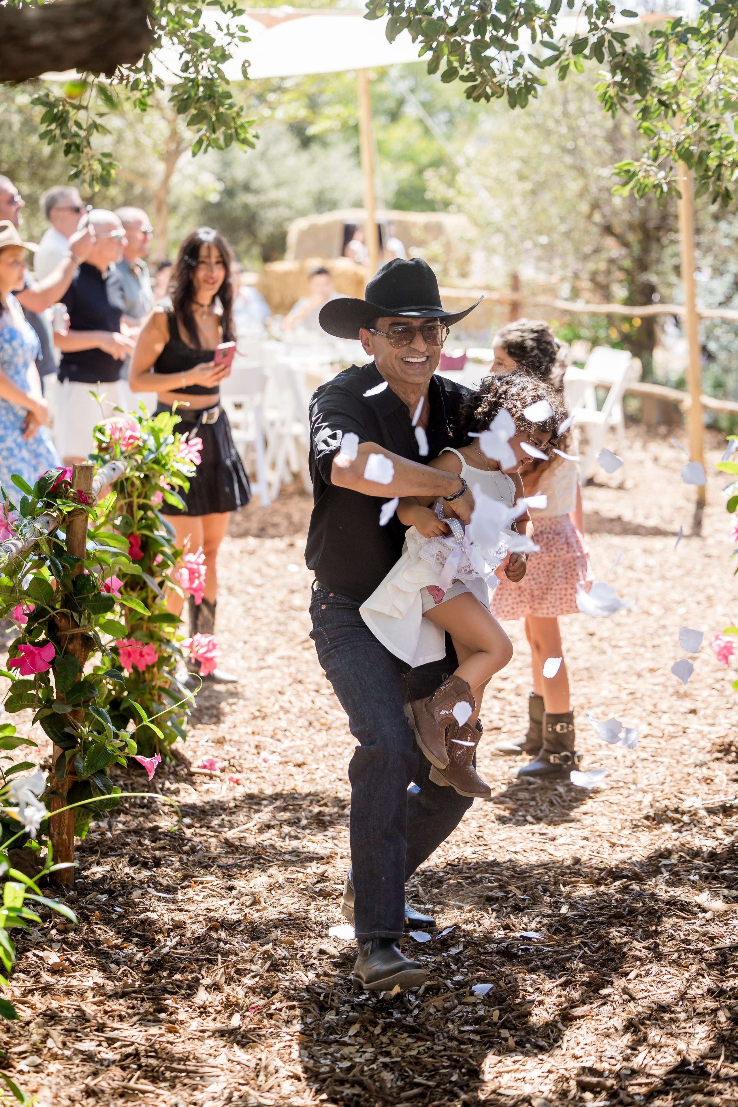 Eden & Raz. AMIR BUCHNIK PHOTOGRAPHER