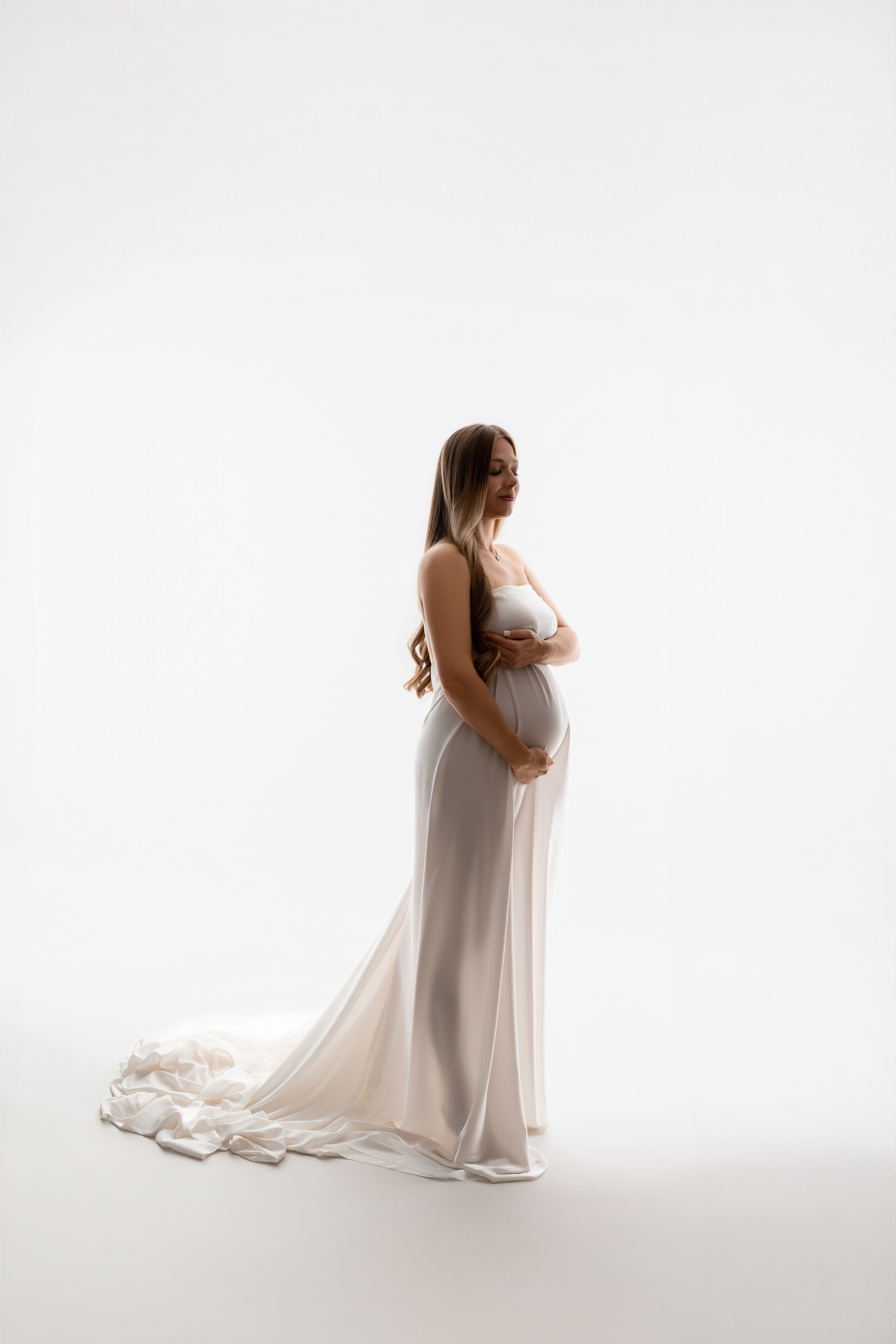 Babybauch. Neugeborene- Schwangerschaft- und Kinder Fotografin in Lehre