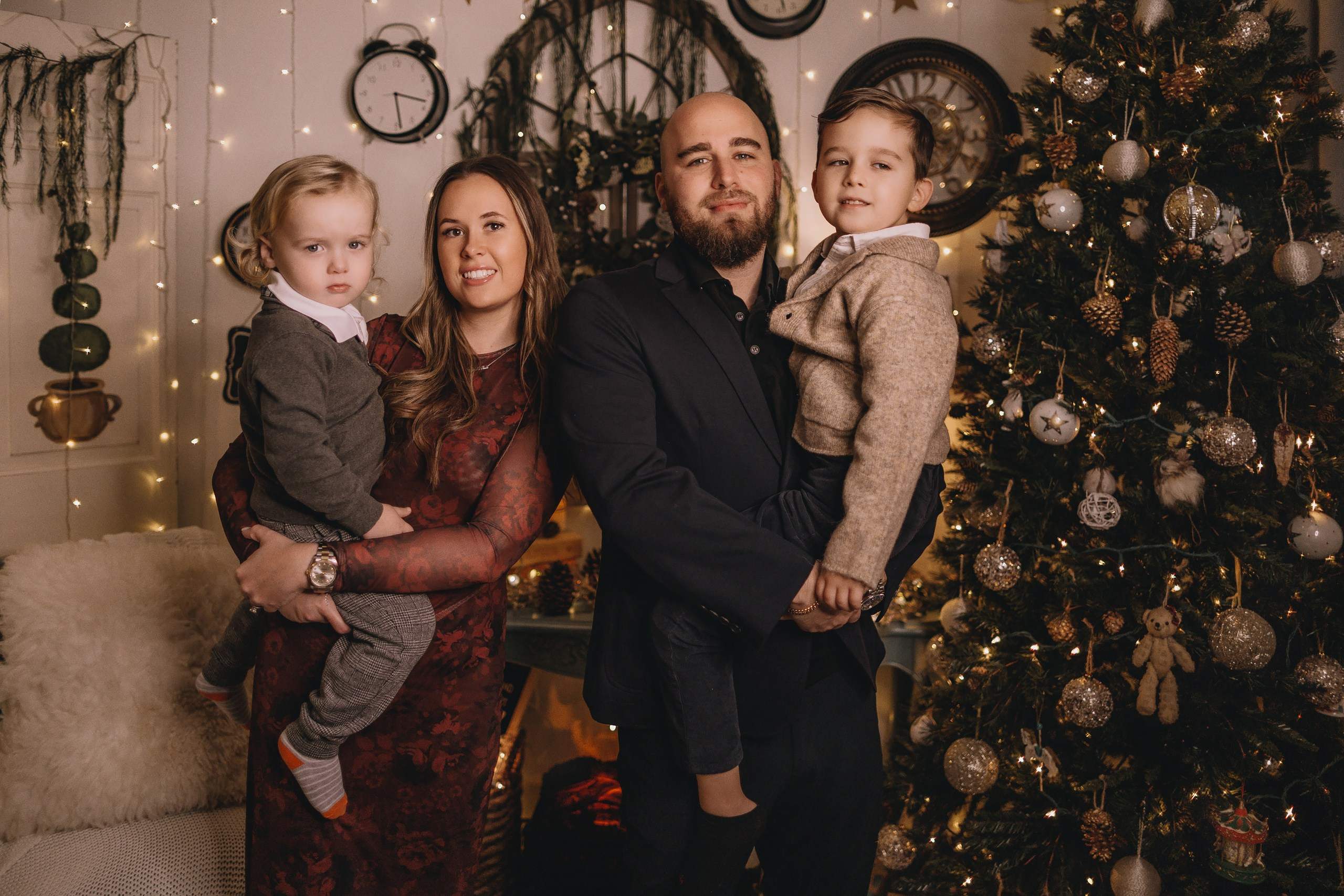 11.16.2025 Christmas Photoshoot. Wedding family event photographer in Chicago Nick Yushevich