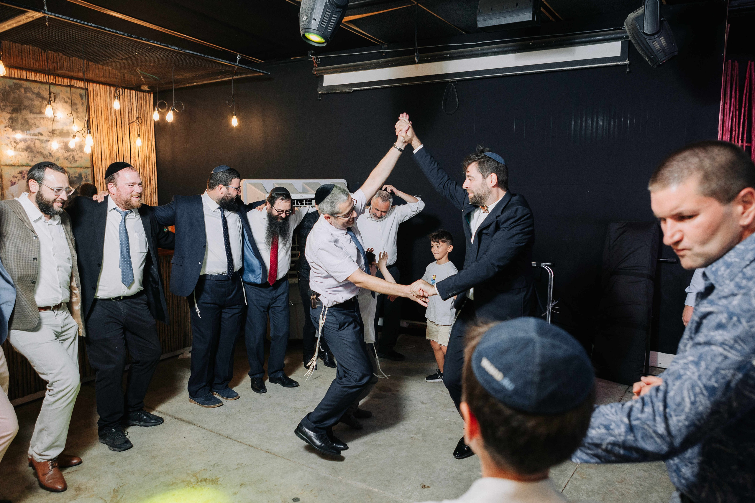 WEDDING OUT OF CITY. PHOTOGRAPHER IN ISRAEL