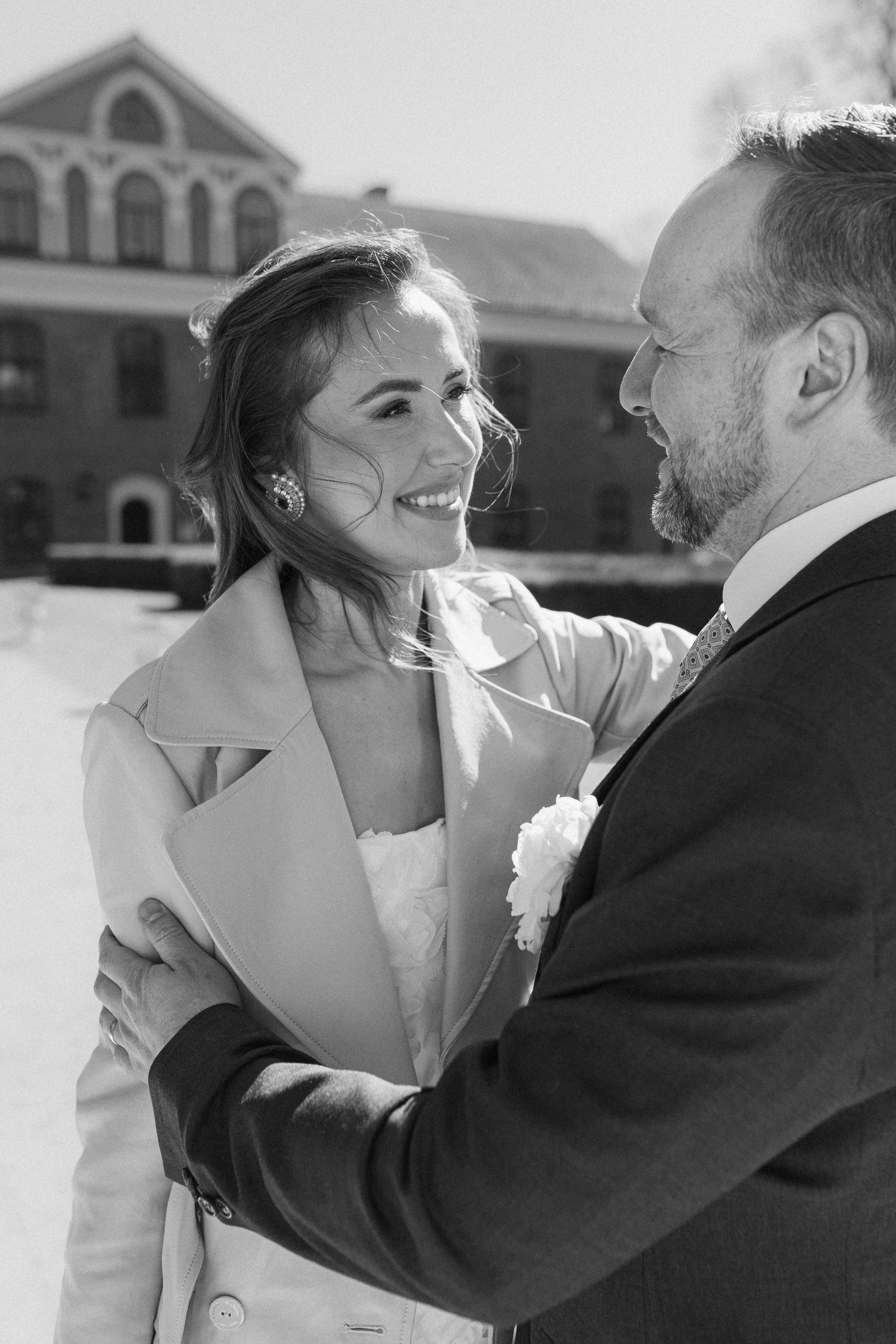 Monika ir Vytautas — miestu alsuojanti trumpa jaunųjų fotosesija Kaune