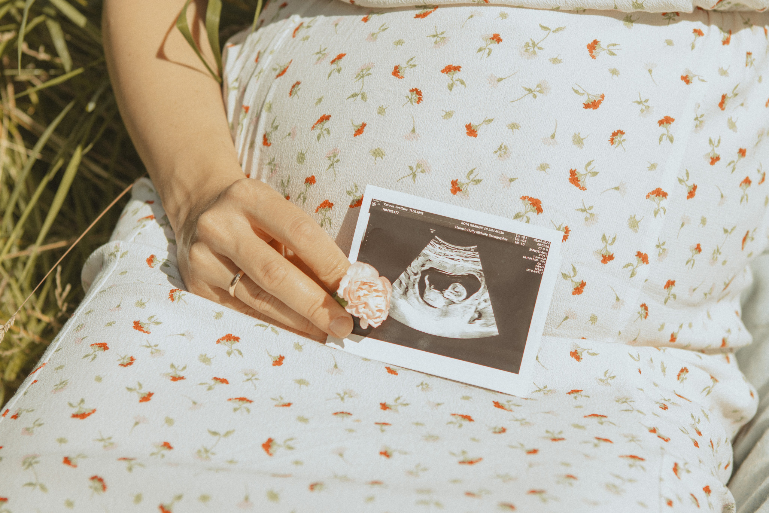 Expecting Pregnancy. Photographer Margarita Antonova in Naas, Co Kildare