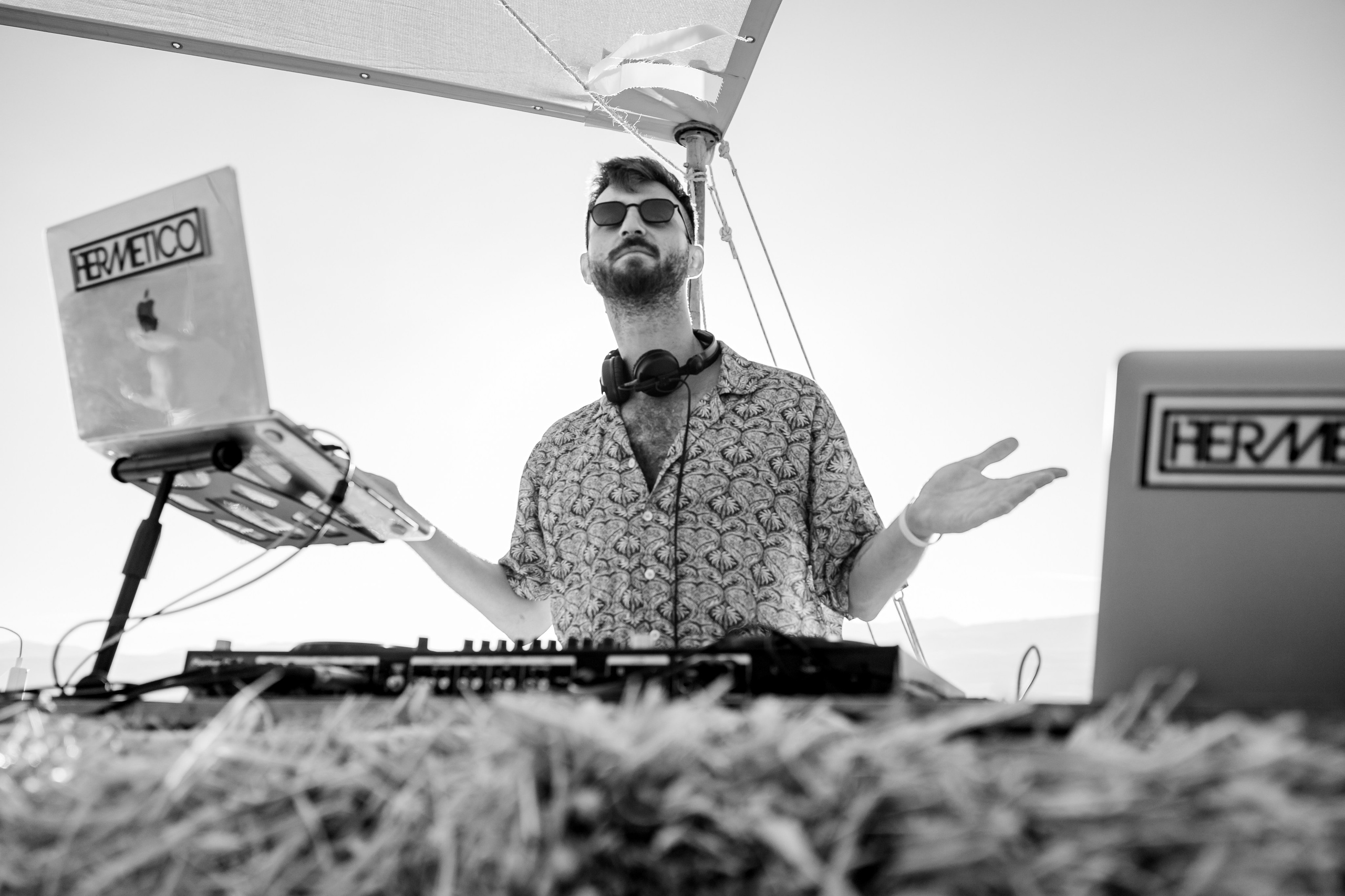 Omar & Nimrod. AMIR BUCHNIK PHOTOGRAPHER