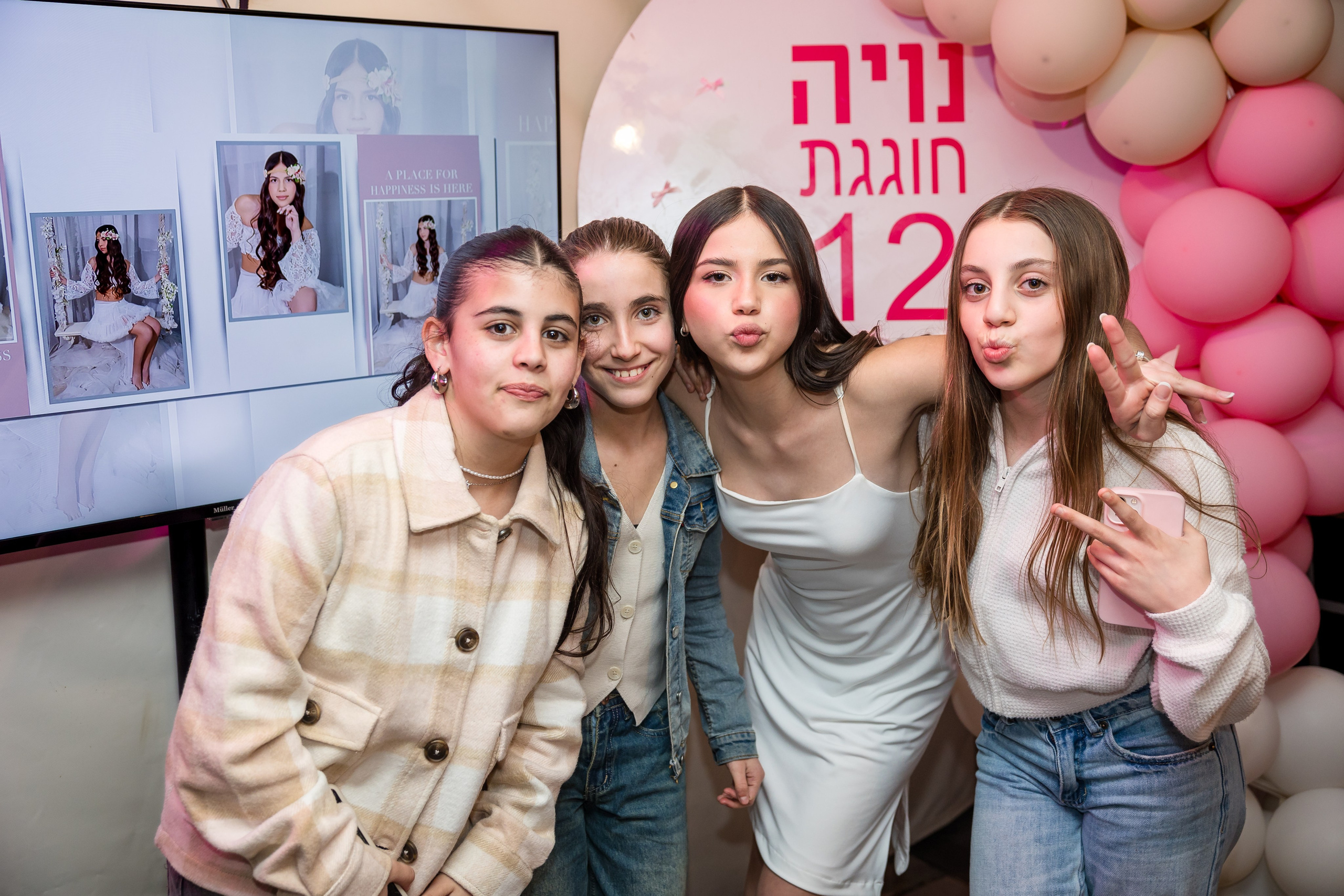 Noya. AMIR BUCHNIK PHOTOGRAPHER