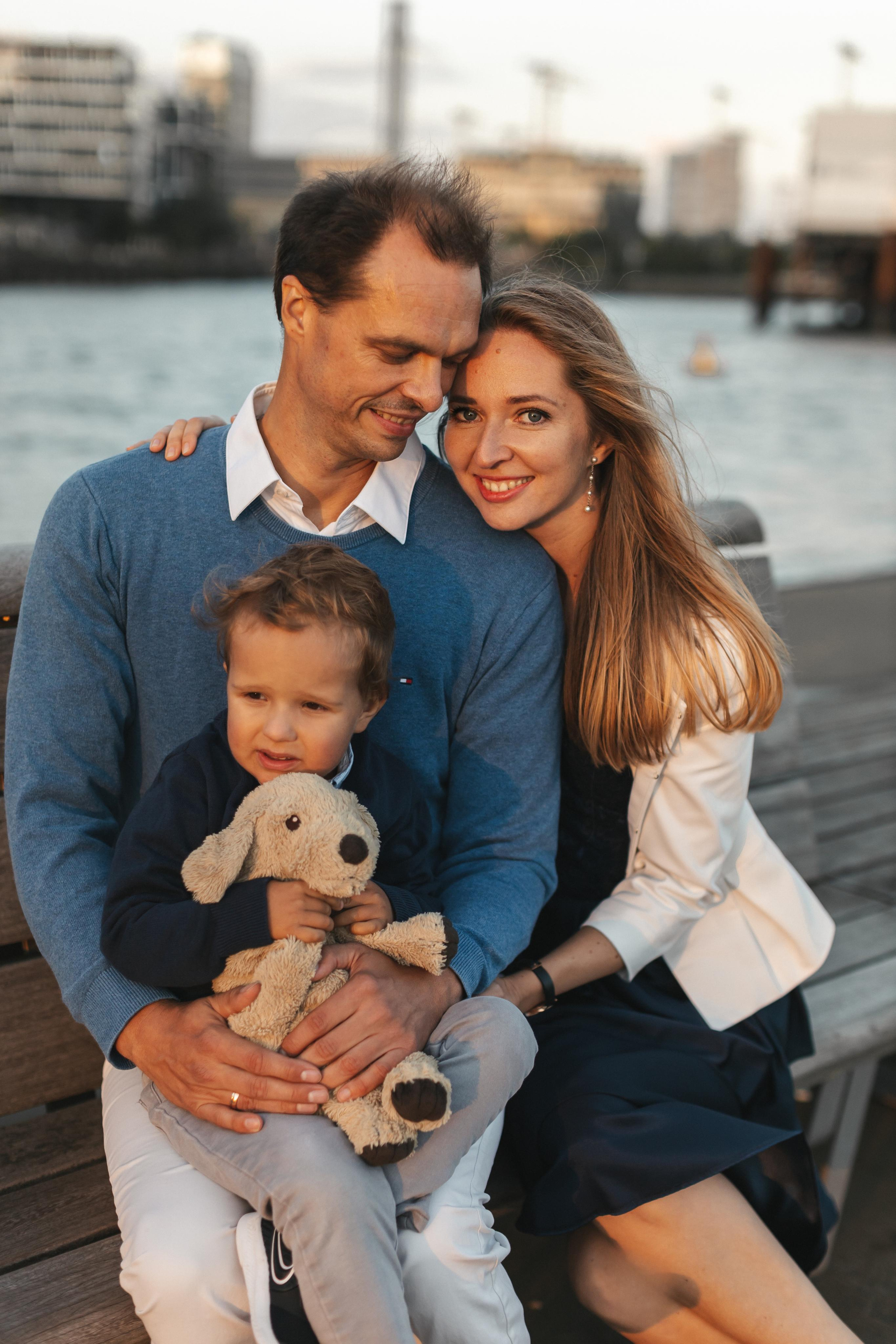 Семейная прогулка в Гамбурге в HafenCity. Фотограф в Германии — Мария Чистякова