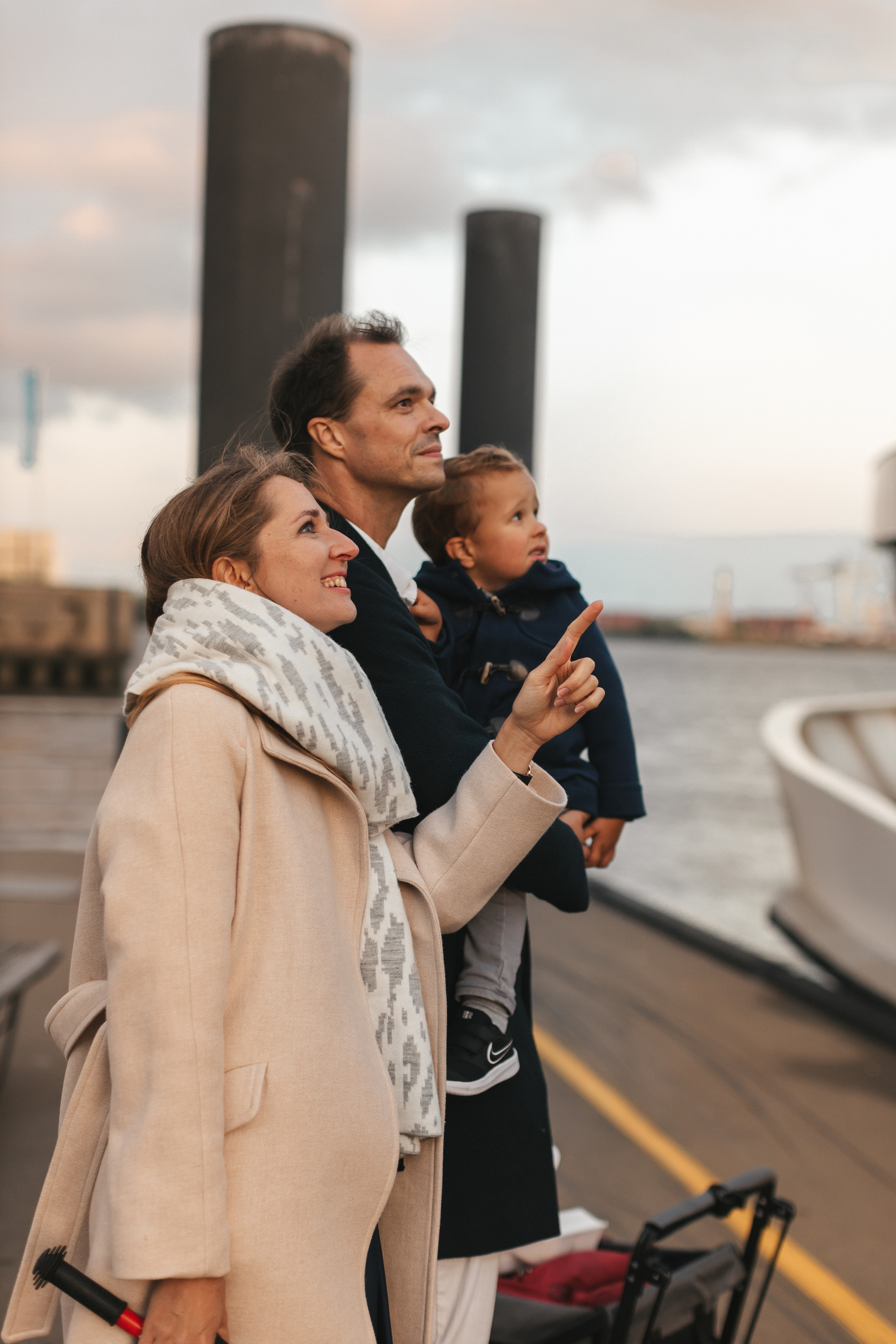 Семейная прогулка в Гамбурге в HafenCity. Фотограф в Германии — Мария Чистякова