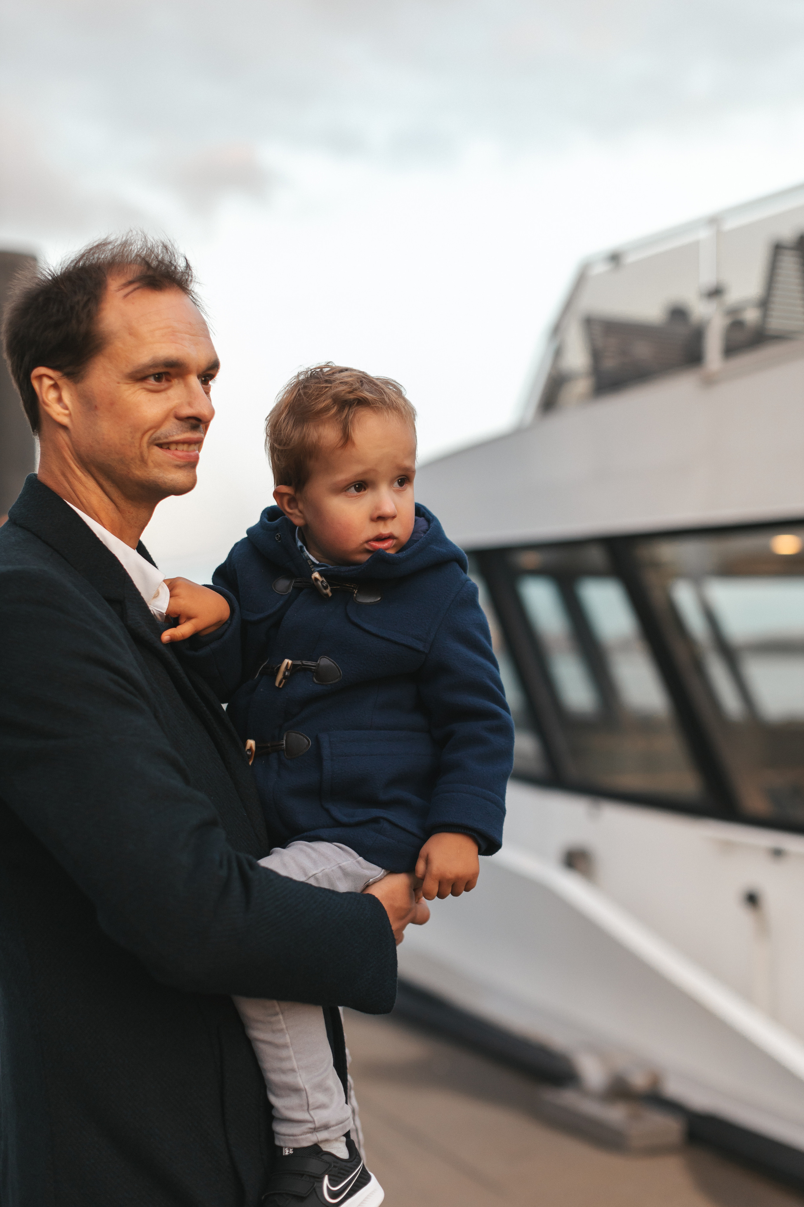 Семейная прогулка в Гамбурге в HafenCity. Фотограф в Германии — Мария Чистякова