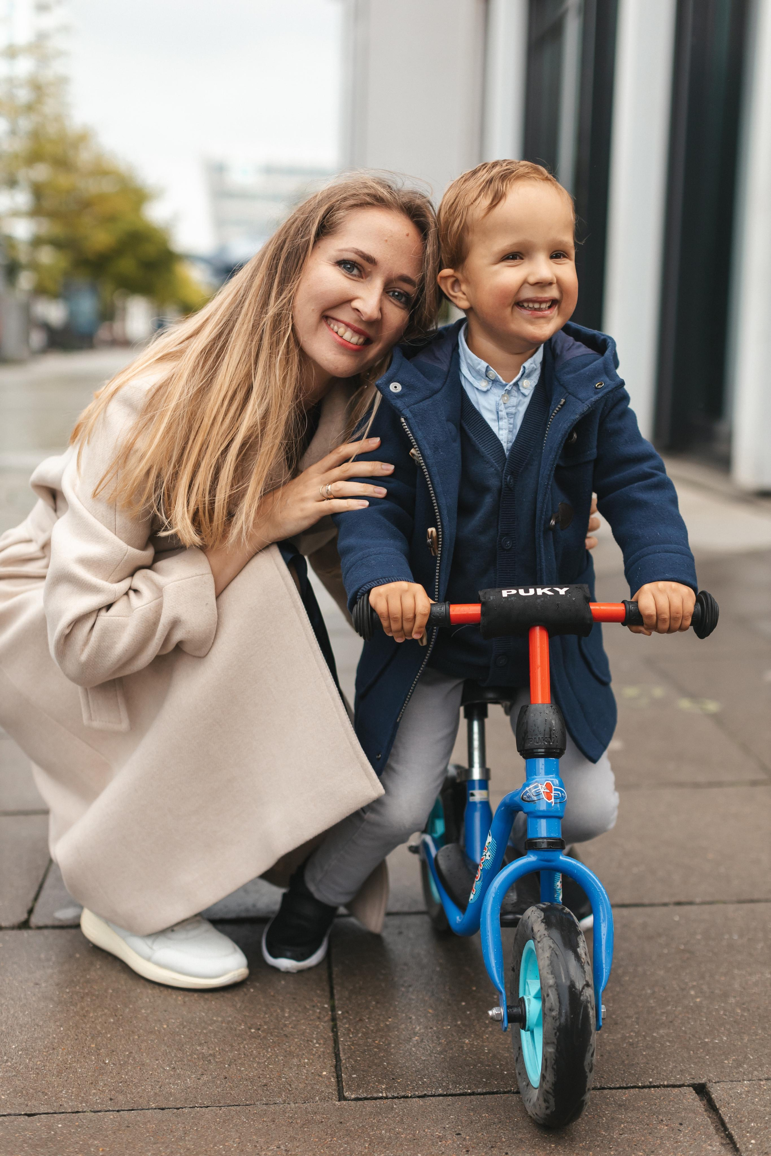 Семейная прогулка в Гамбурге в HafenCity. Фотограф в Германии — Мария Чистякова