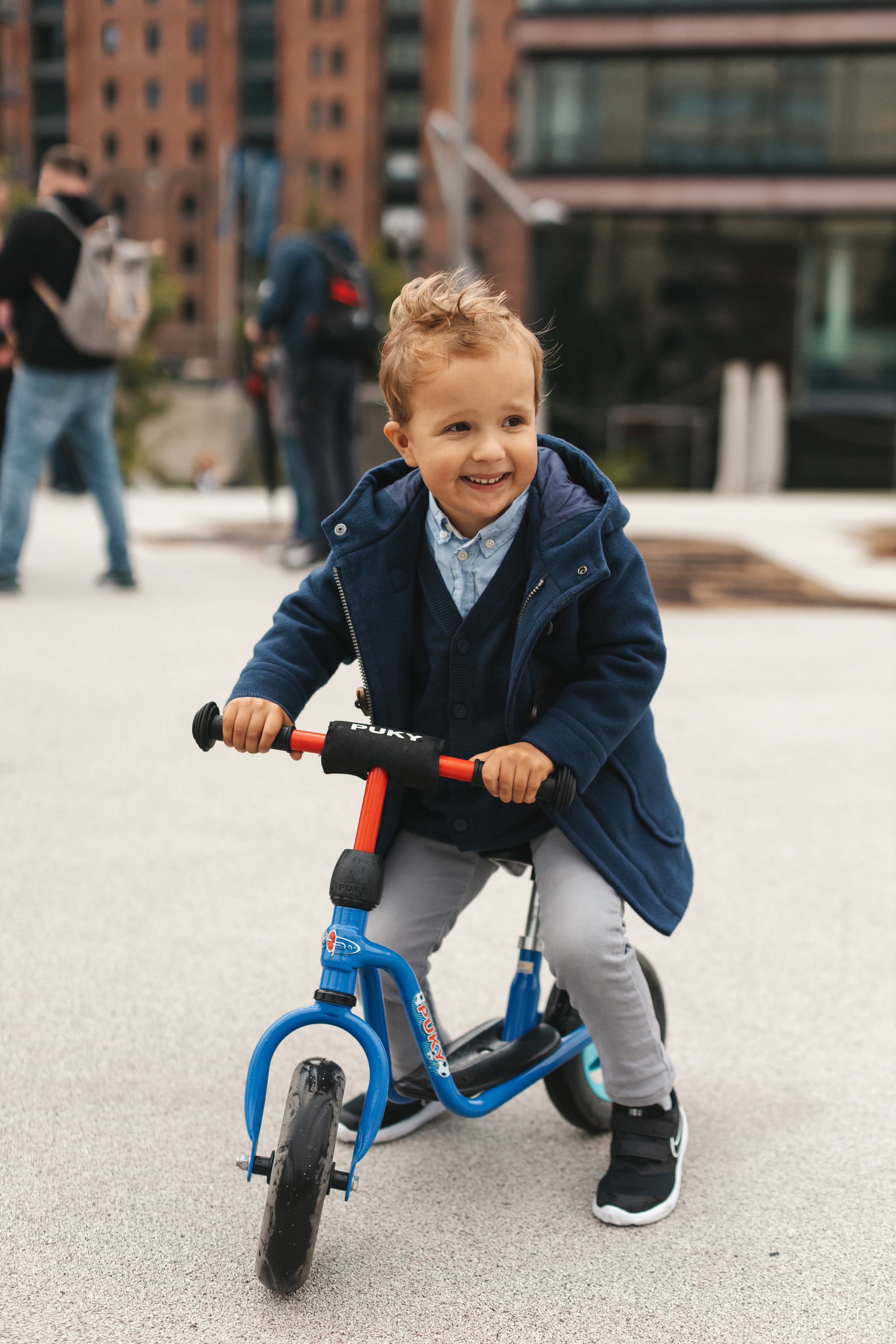 Семейная прогулка в Гамбурге в HafenCity. Фотограф в Германии — Мария Чистякова