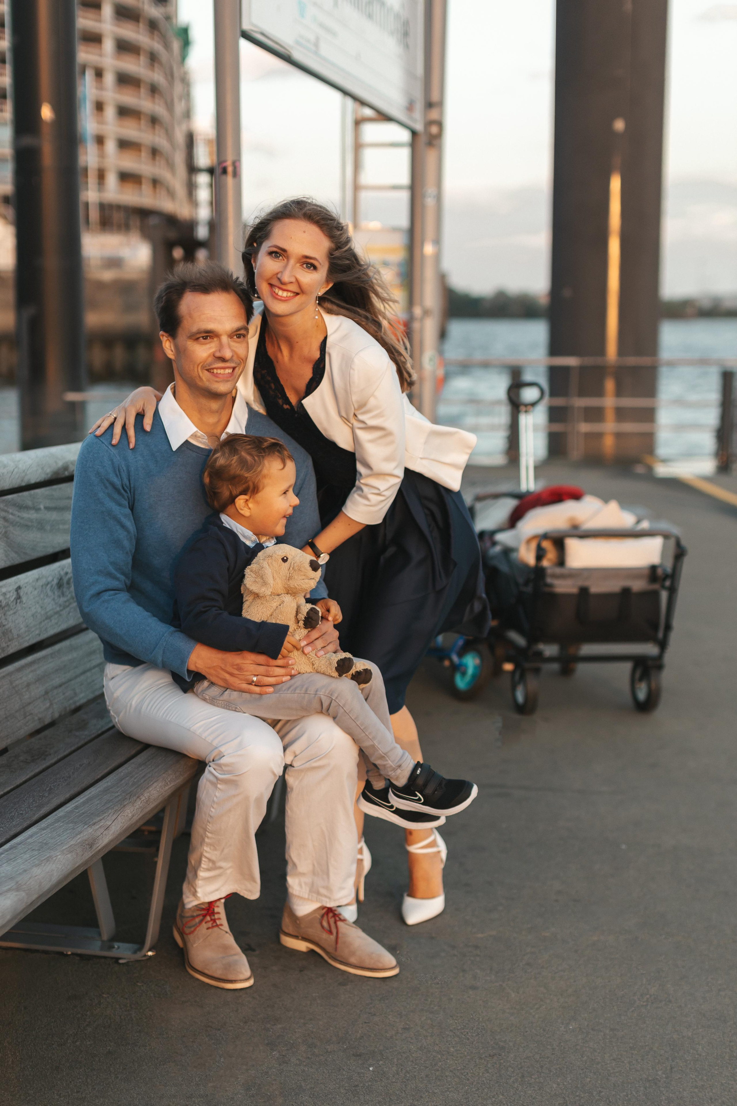 Семейная прогулка в Гамбурге в HafenCity. Фотограф в Германии — Мария Чистякова