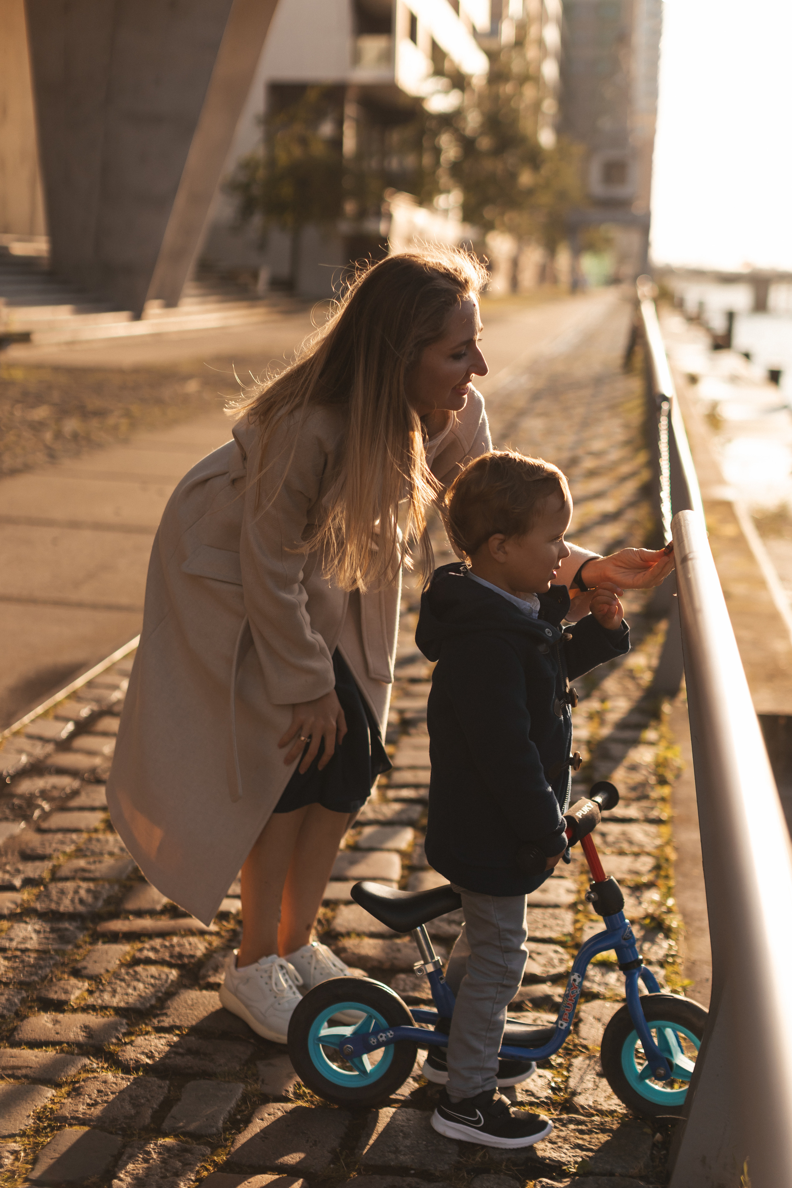 Семейная прогулка в Гамбурге в HafenCity. Фотограф в Германии — Мария Чистякова