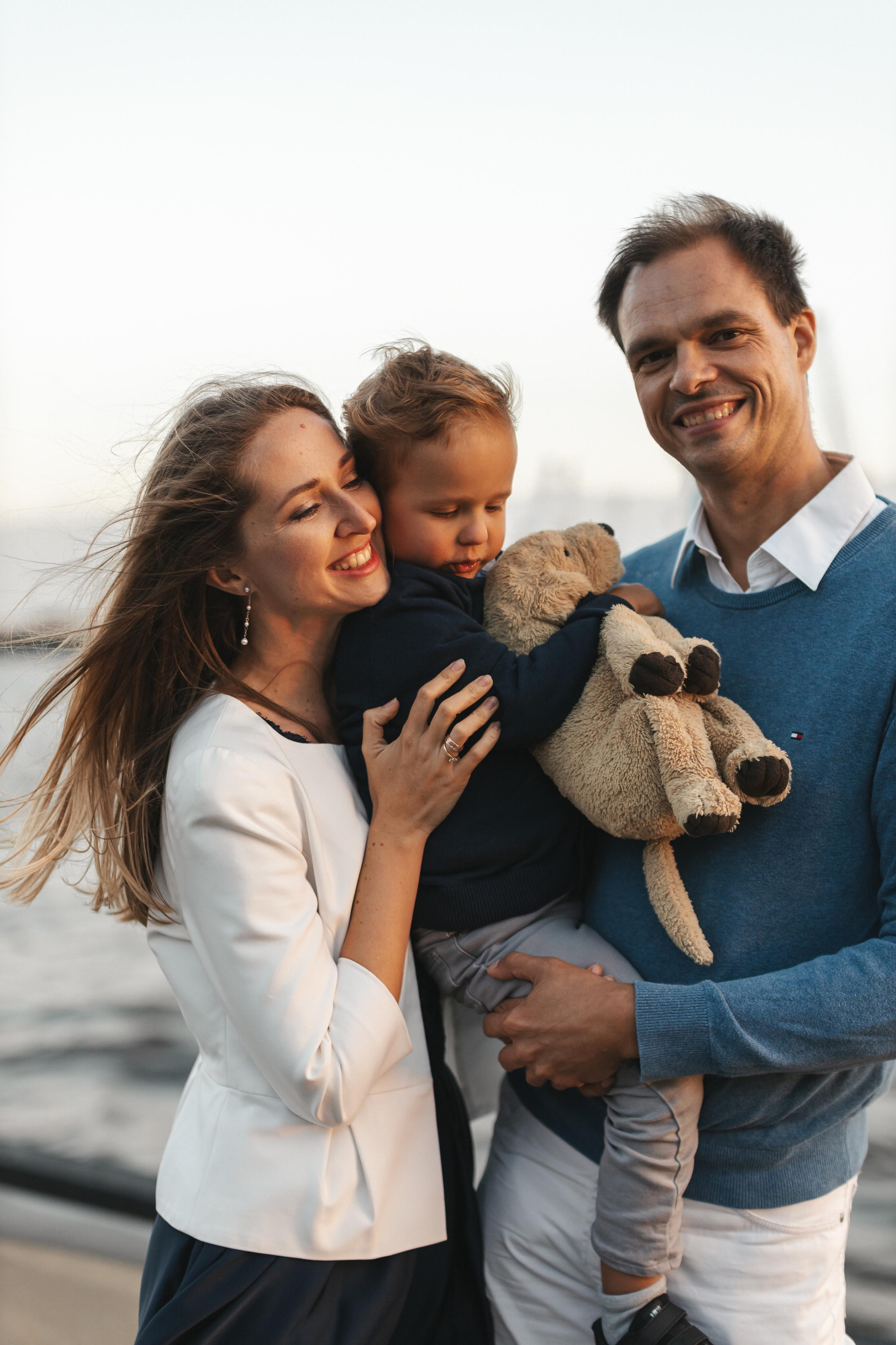 Семейная прогулка в Гамбурге в HafenCity. Фотограф в Германии — Мария Чистякова