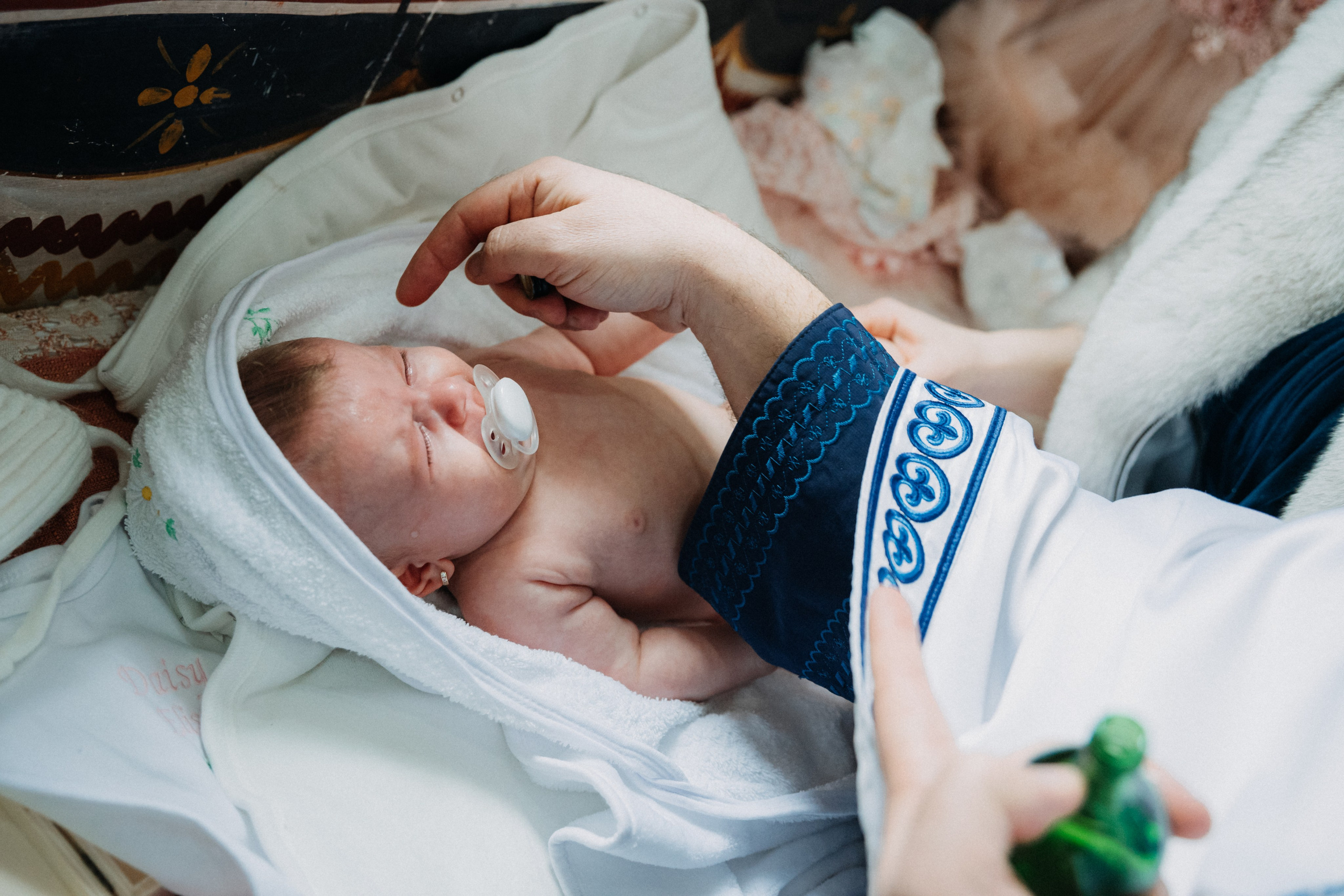 Botez Daisy Elisa. Fotograf Nuntă & Familie în Brașov | Miruna Danet Photography